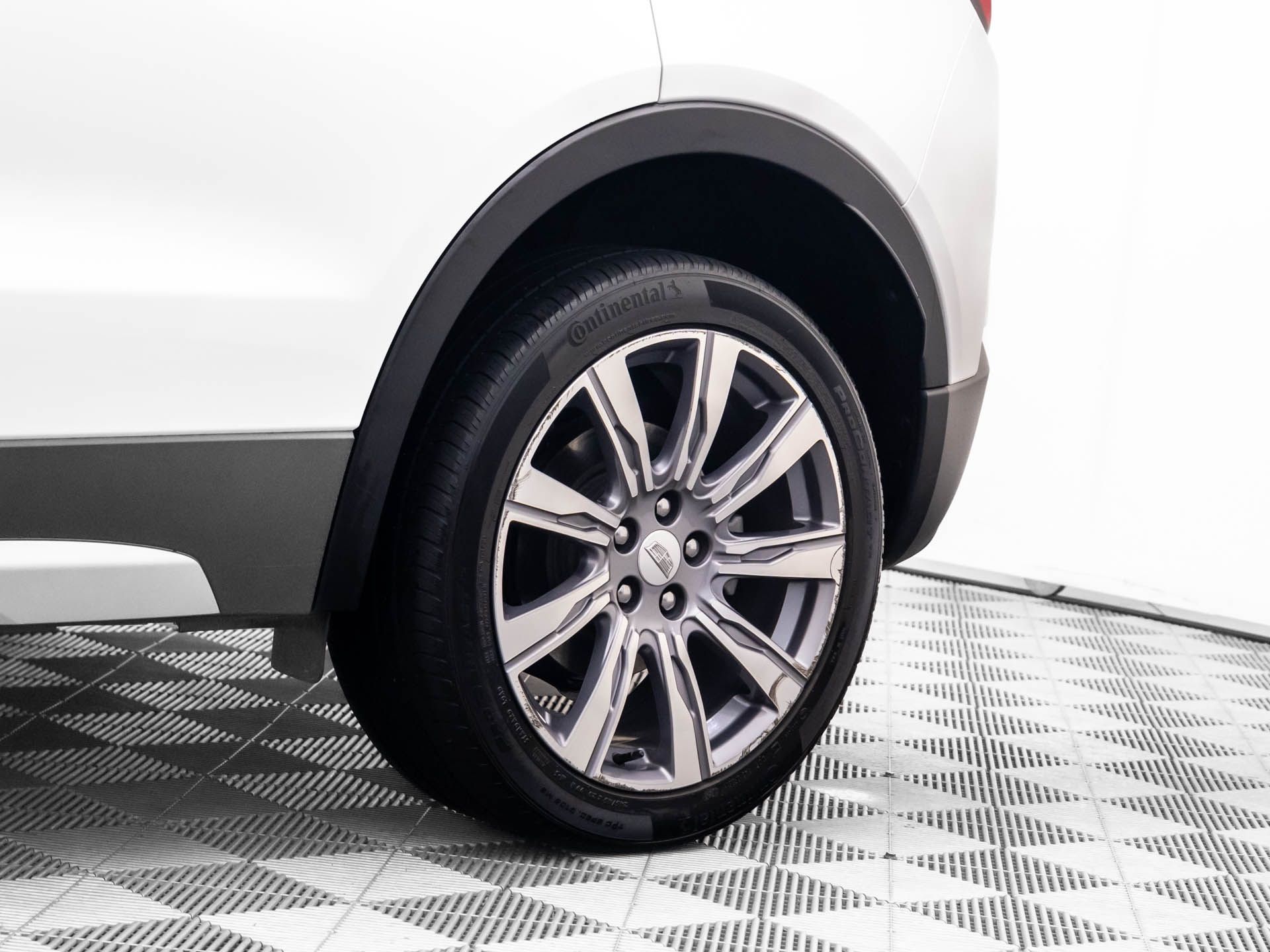 2021 Cadillac XT4 Premium Luxury photo