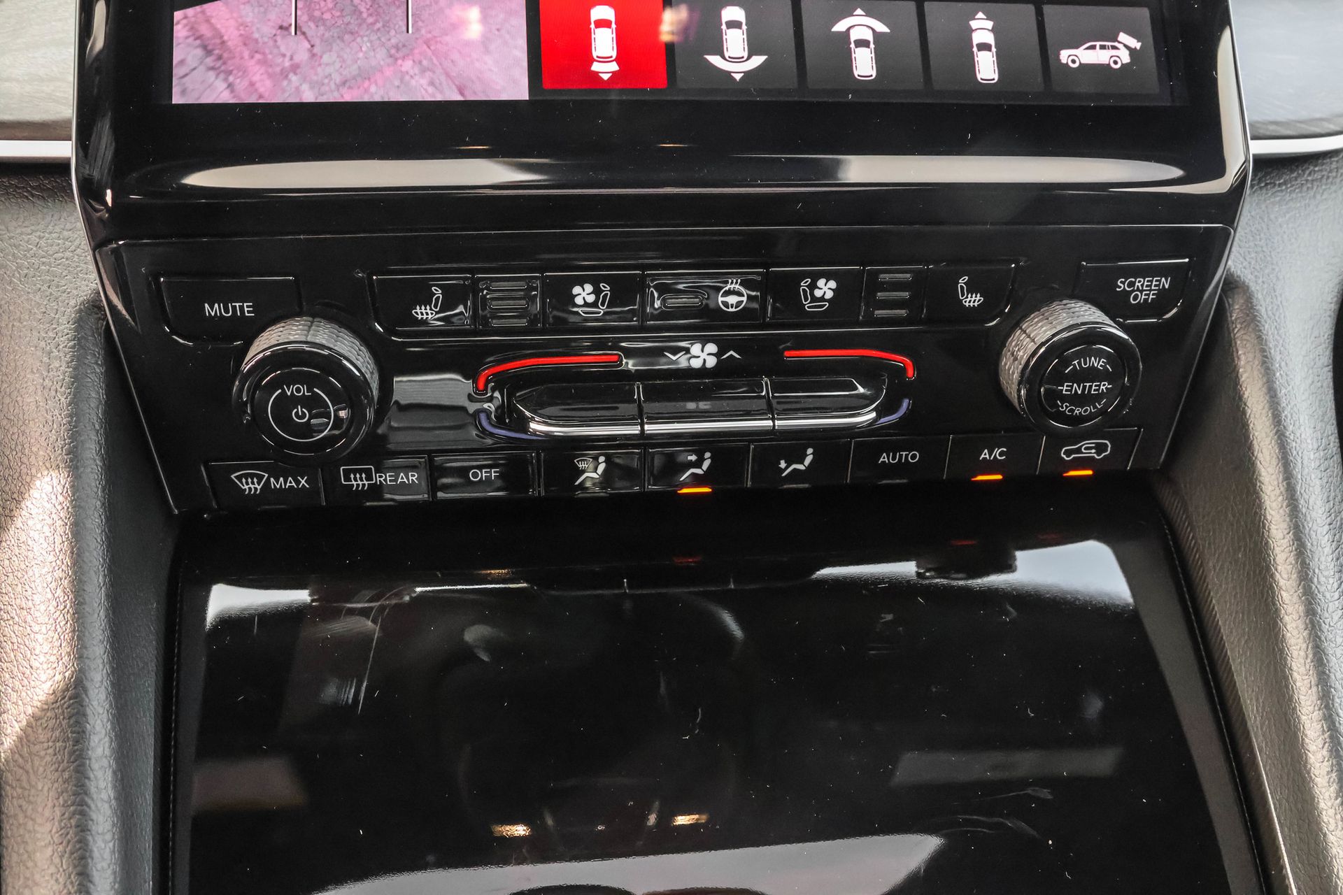 2025 JEEP GRAND CHEROKEE - Image 19