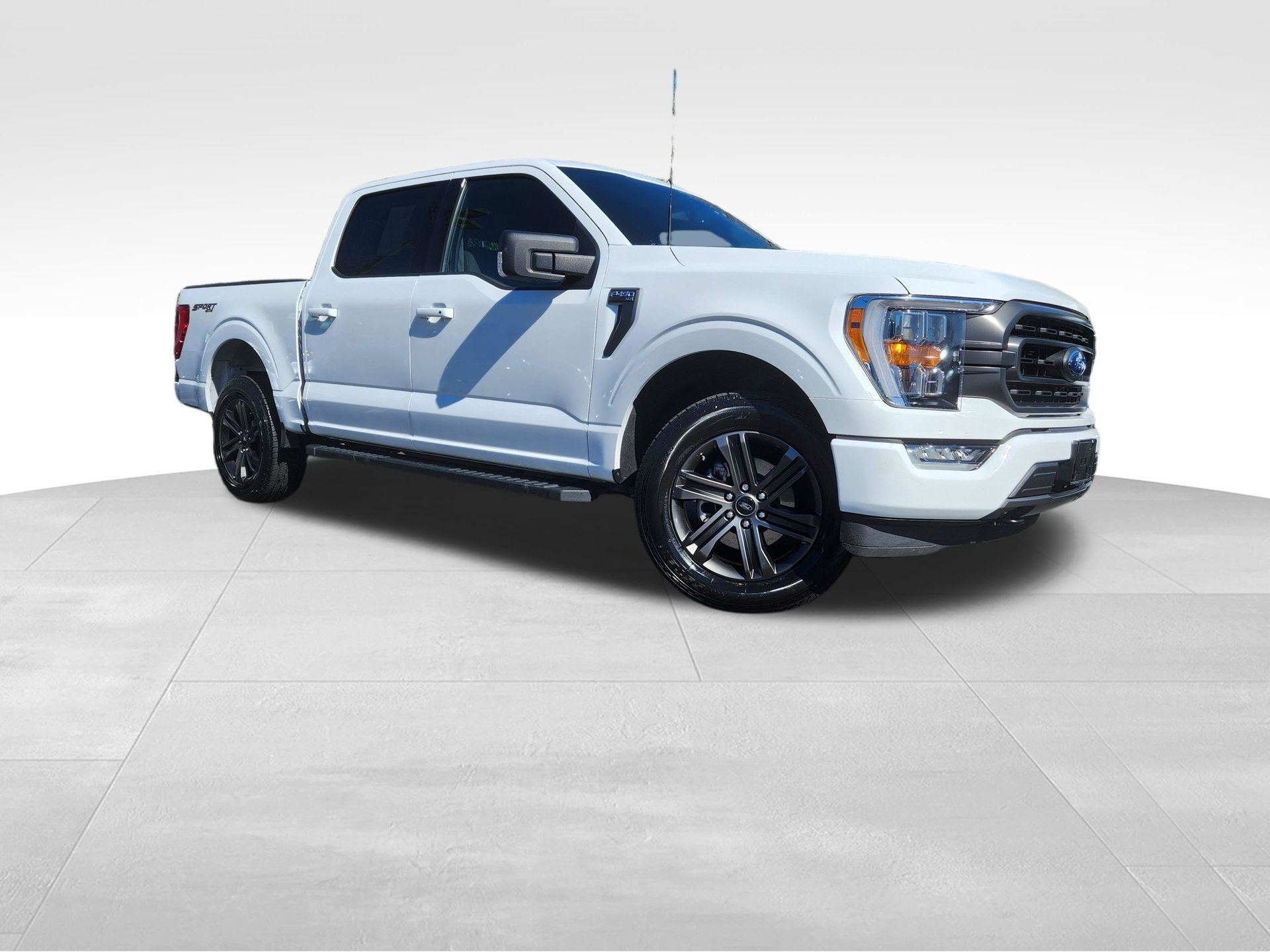 2022 Ford F-150 XLT SuperCrew 4WD