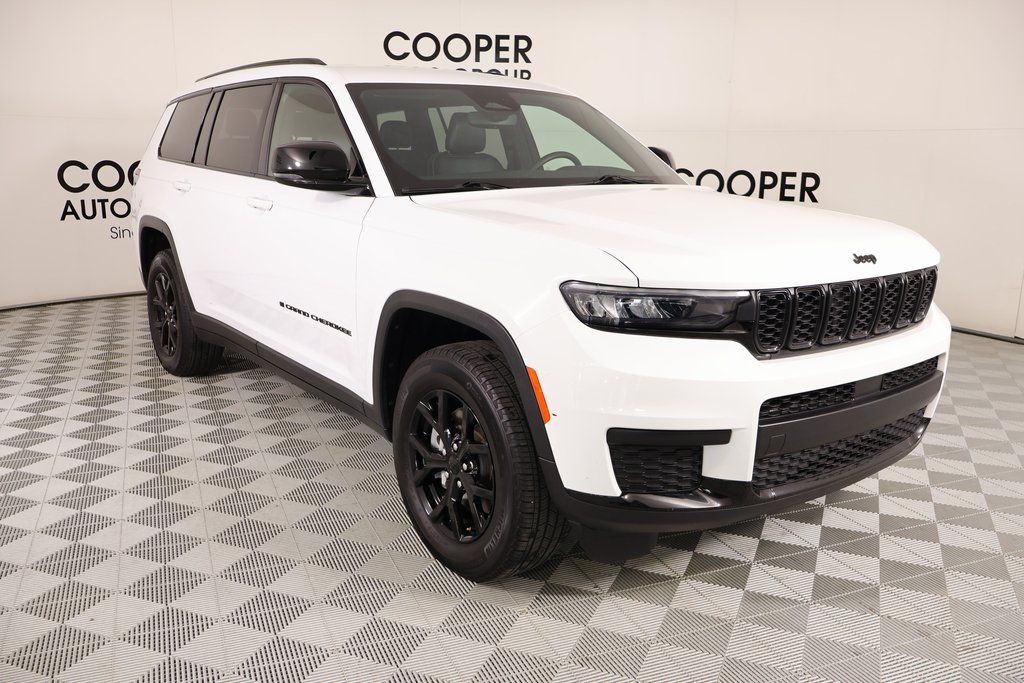 2024 Jeep Grand Cherokee L Altitude 4WD