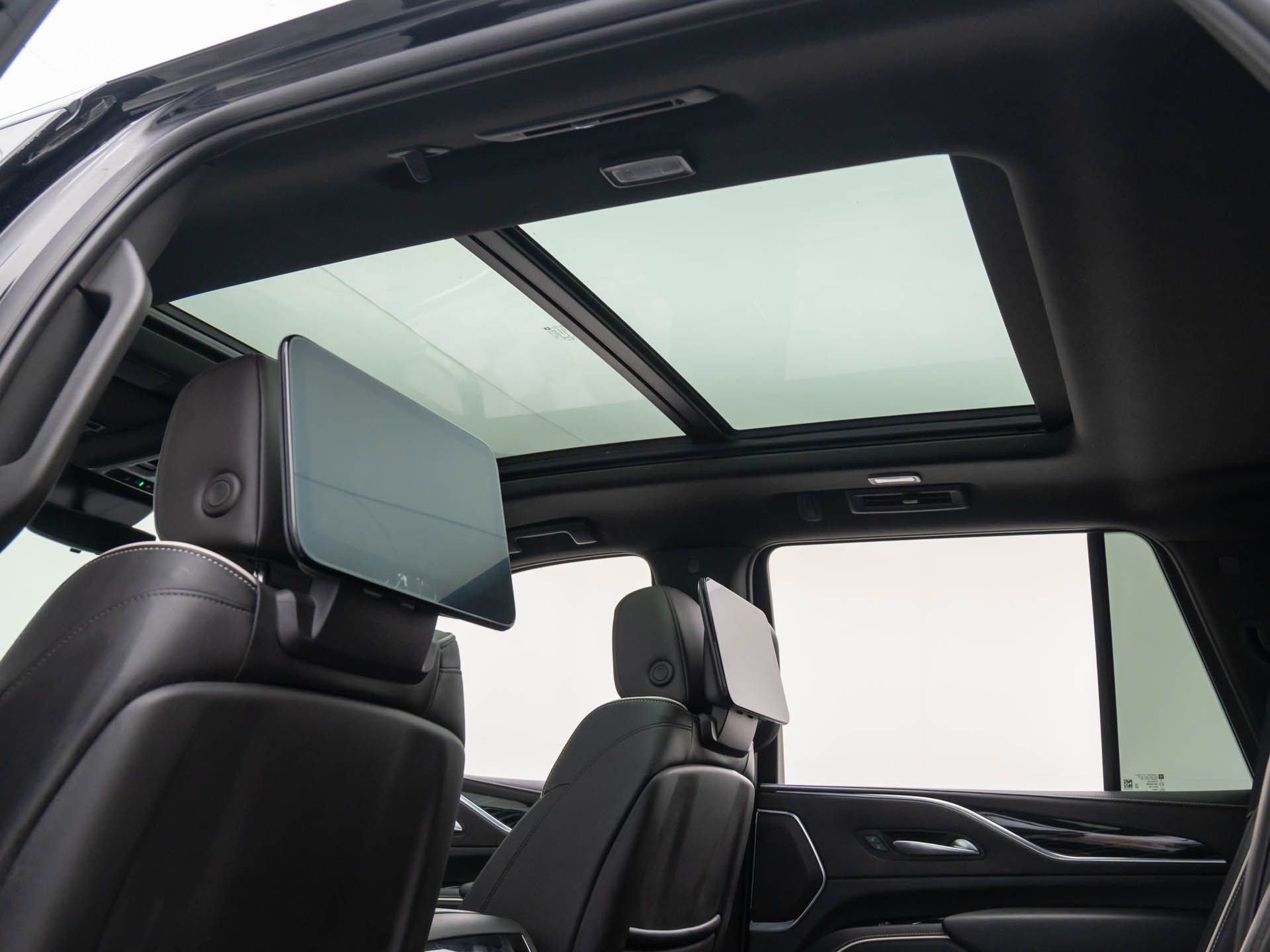 2023 Cadillac Escalade Sport photo