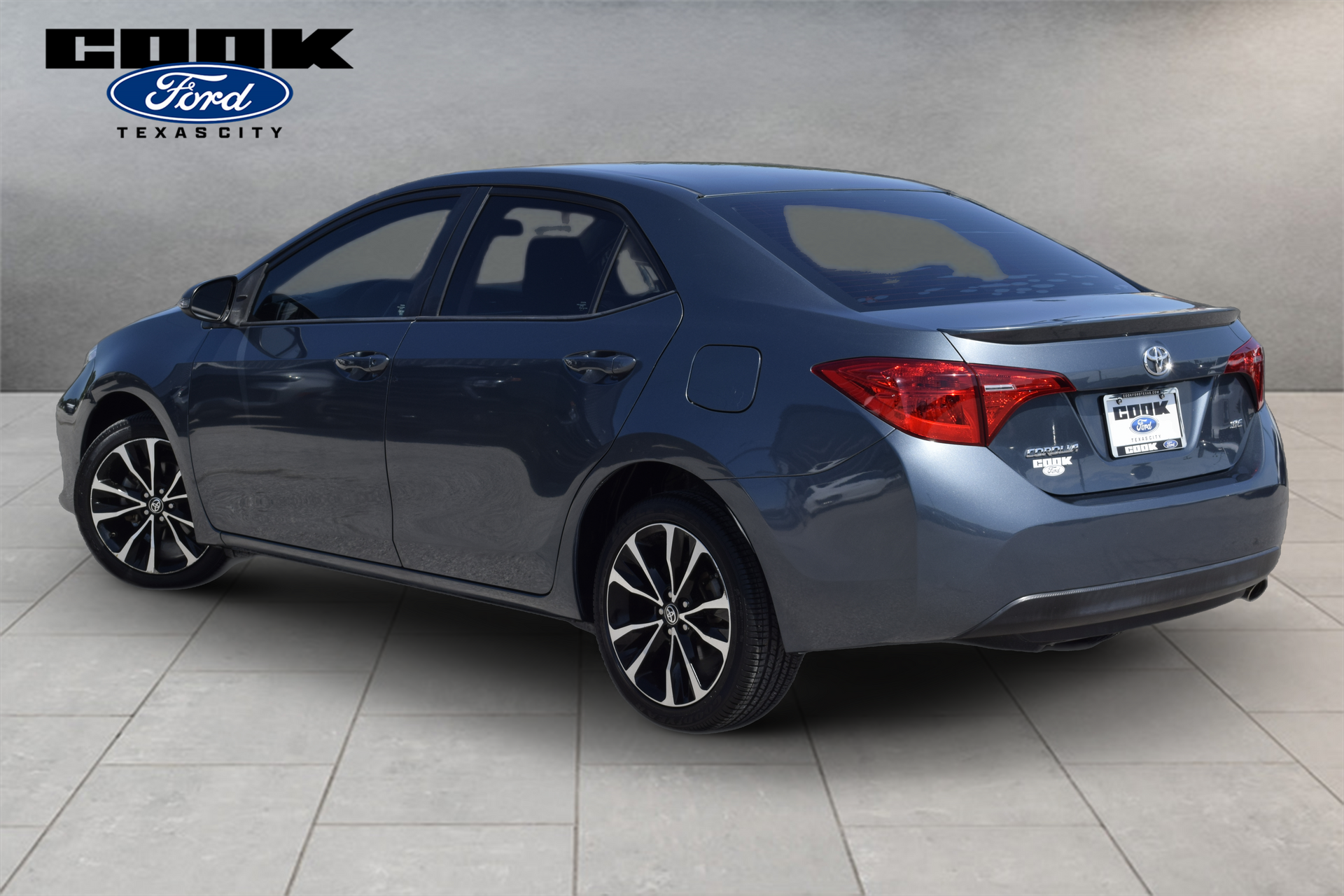 2017 Toyota Corolla SE Gray at Bravo Nissan