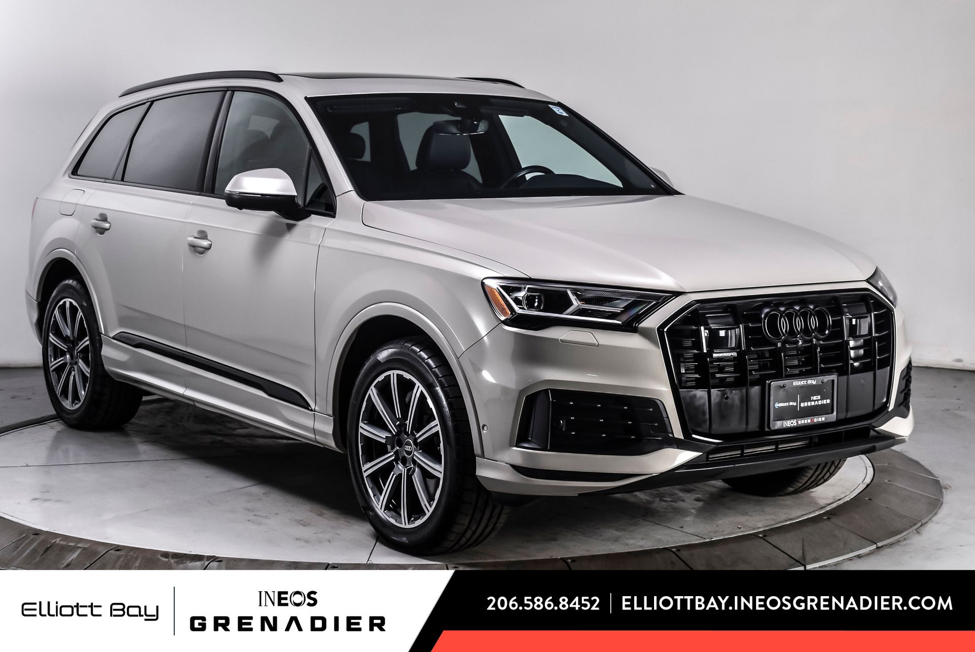 2023 Audi Q7 45 Premium Plus quattro Tiptronic's photo