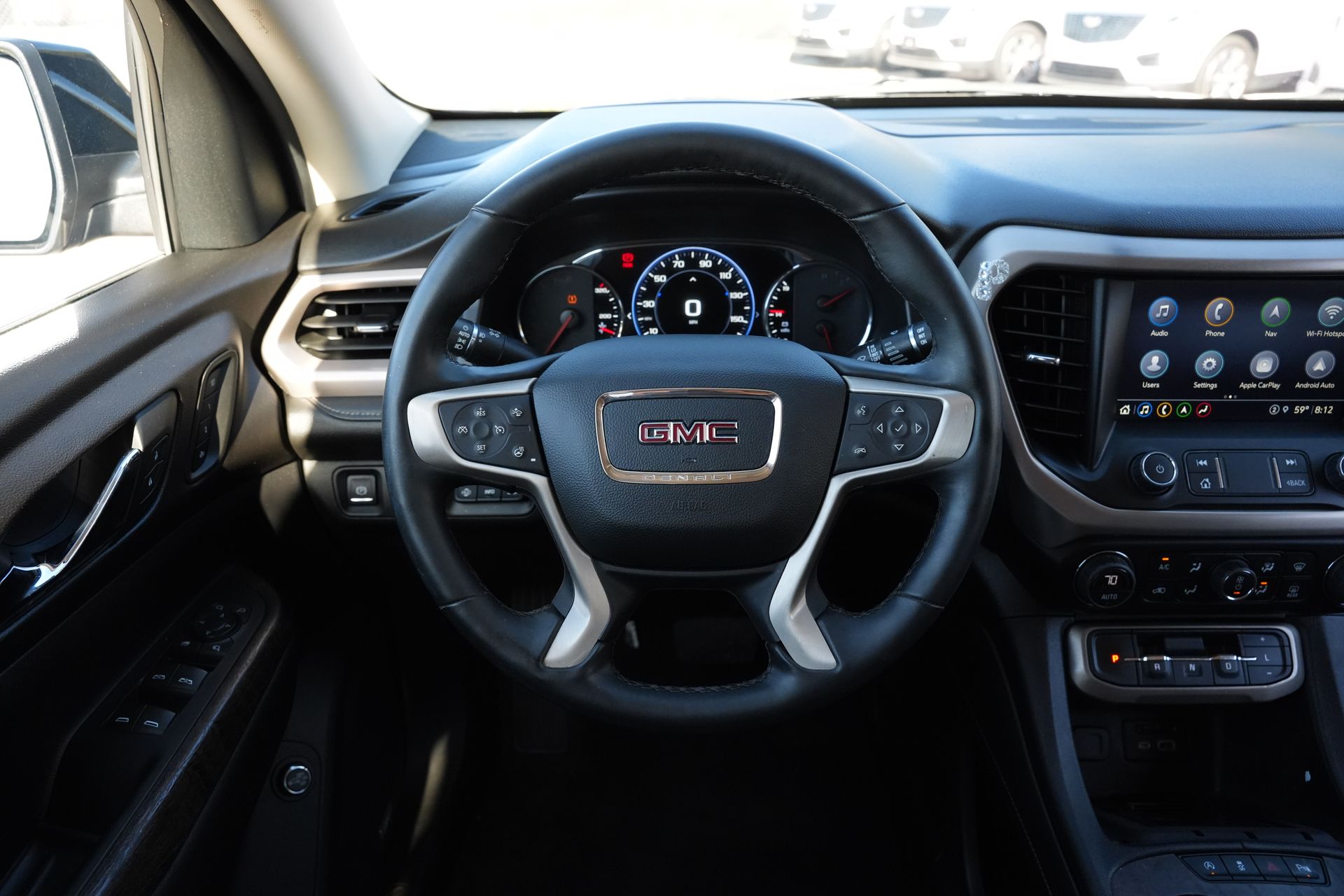 2023 GMC Acadia Denali - 9