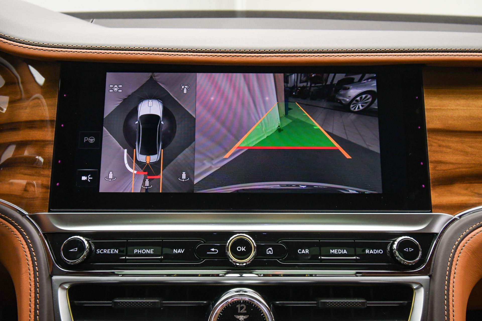 2026 Bentley Flying Spur - Photo 38