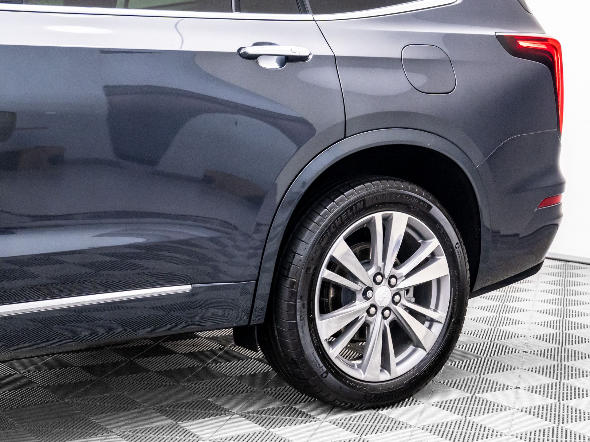 2022 Cadillac XT6 Premium Luxury photo