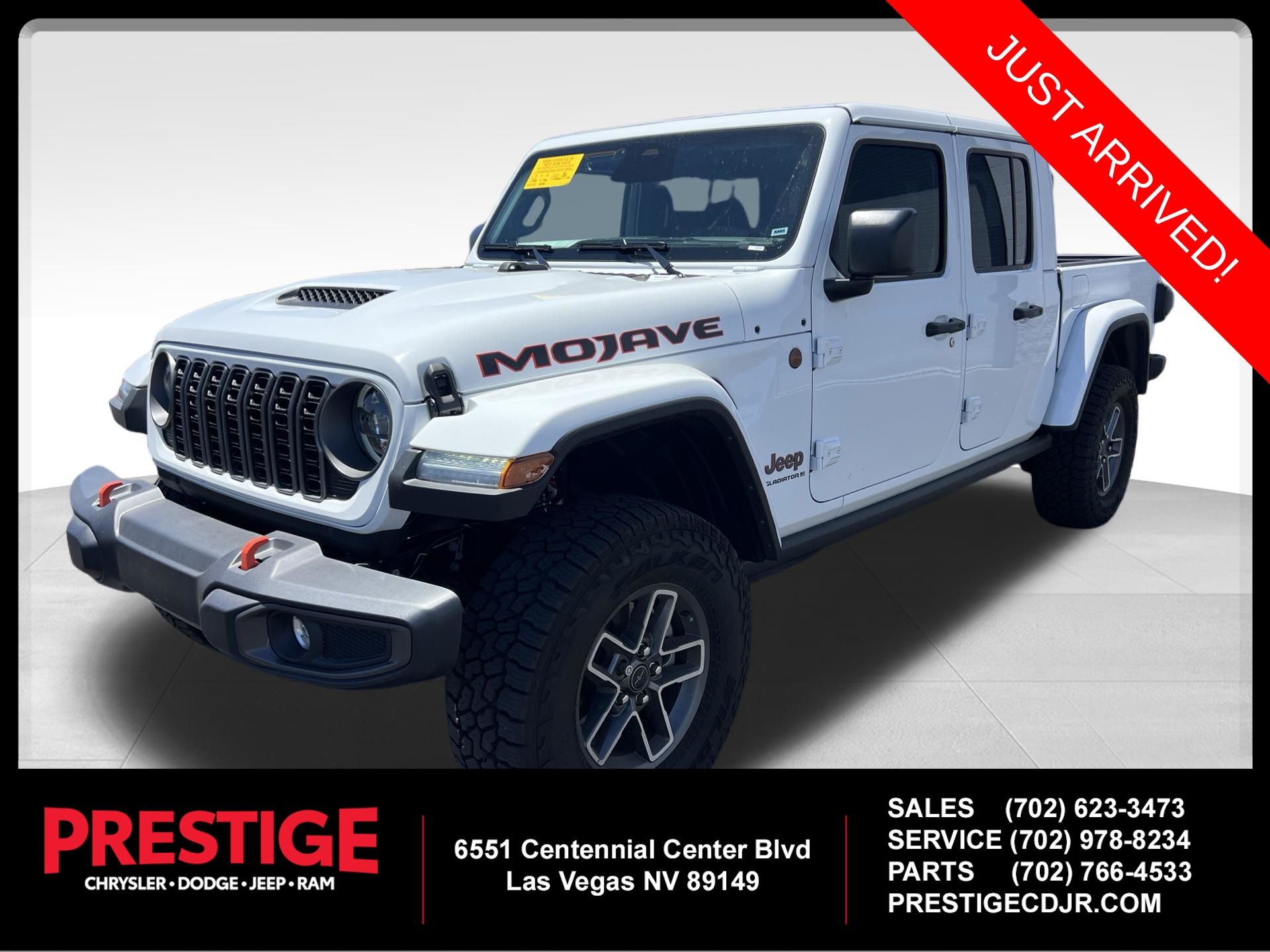 Bright White Clearcoat 2026 Jeep Gladiator Pickup Truck Four-Wheel Drive 8-Speed Automatic