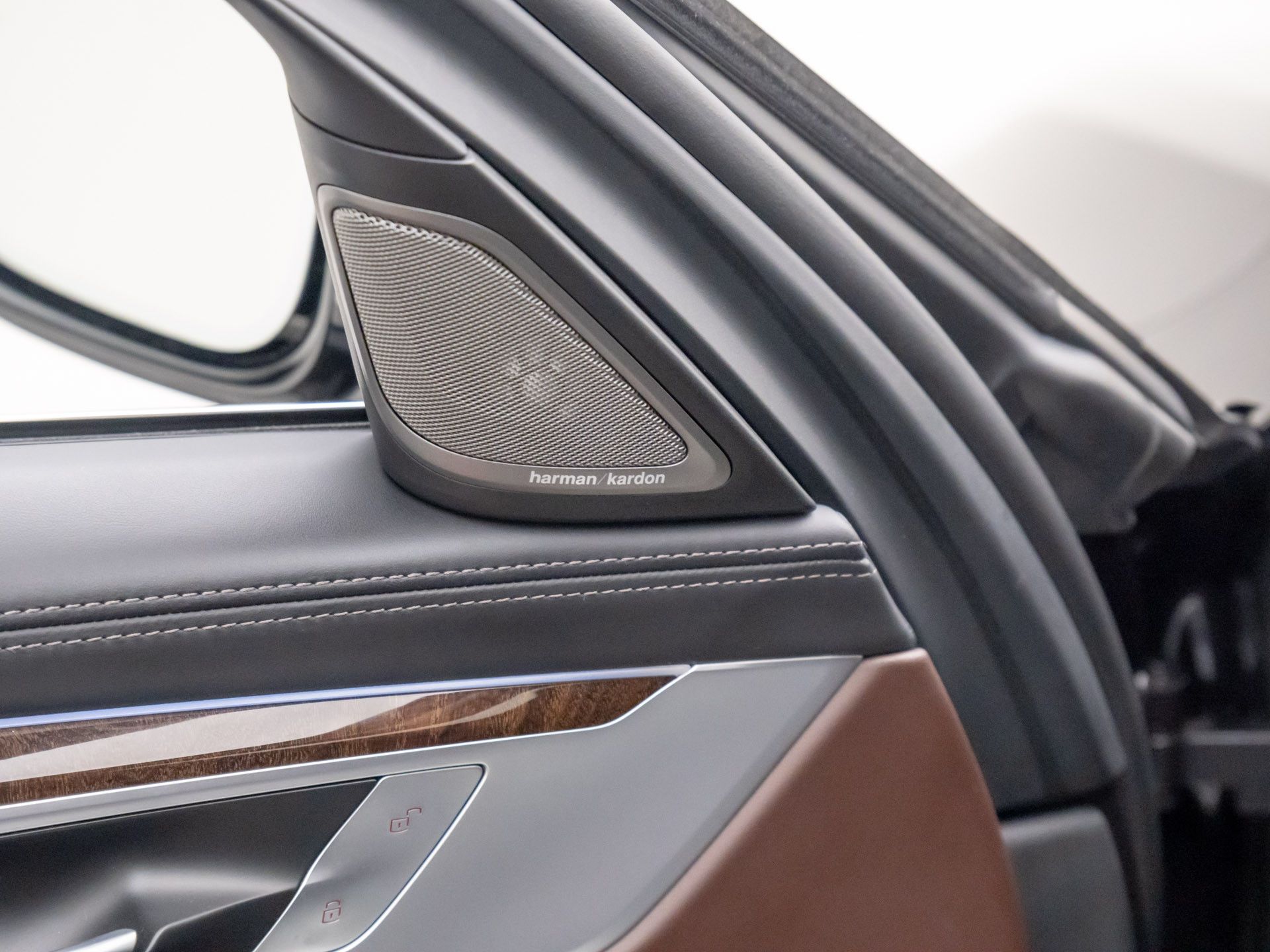 2022 BMW 7-Series 750i xDrive photo