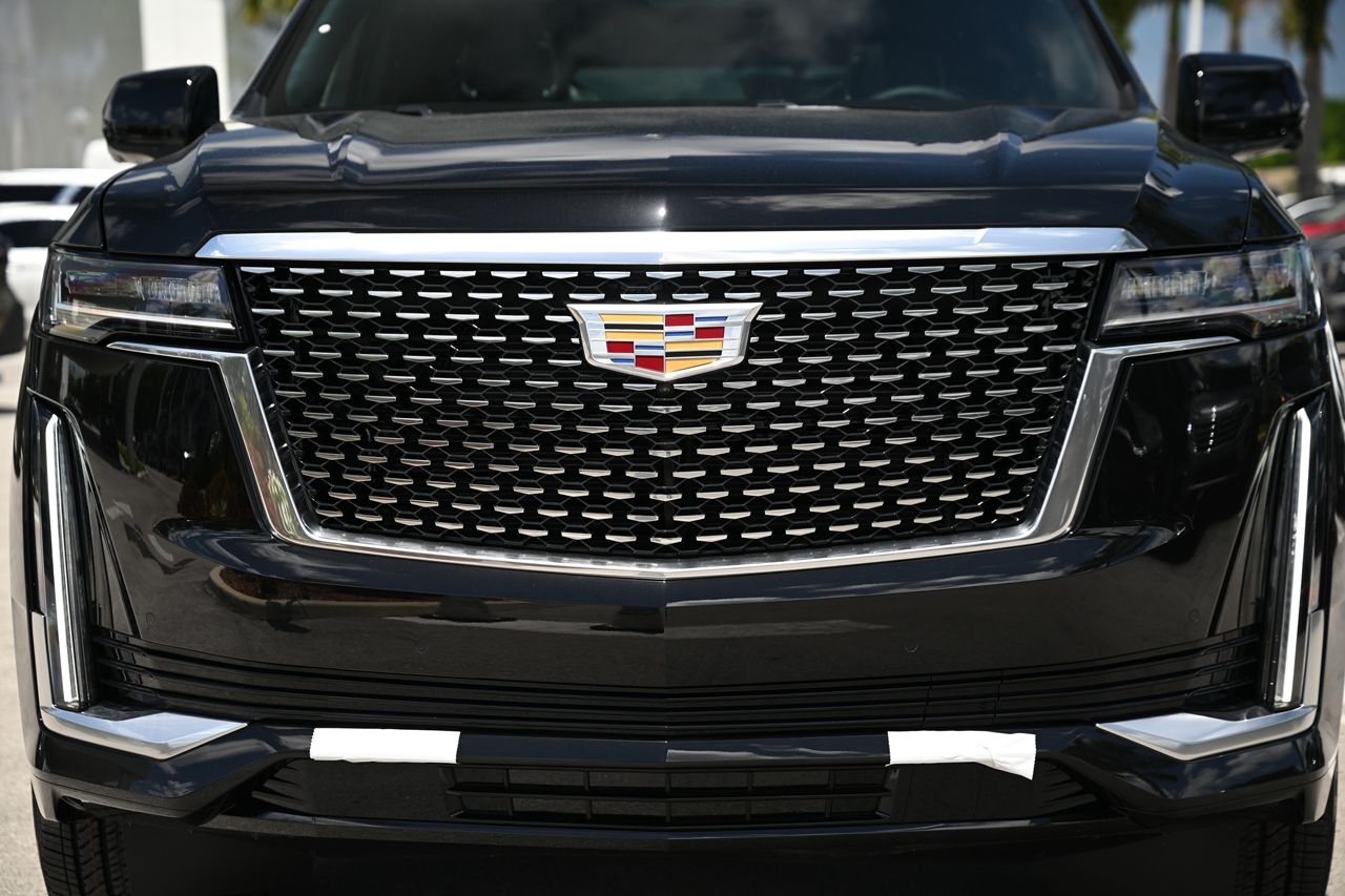 2024 Cadillac Escalade Premium Luxury 9