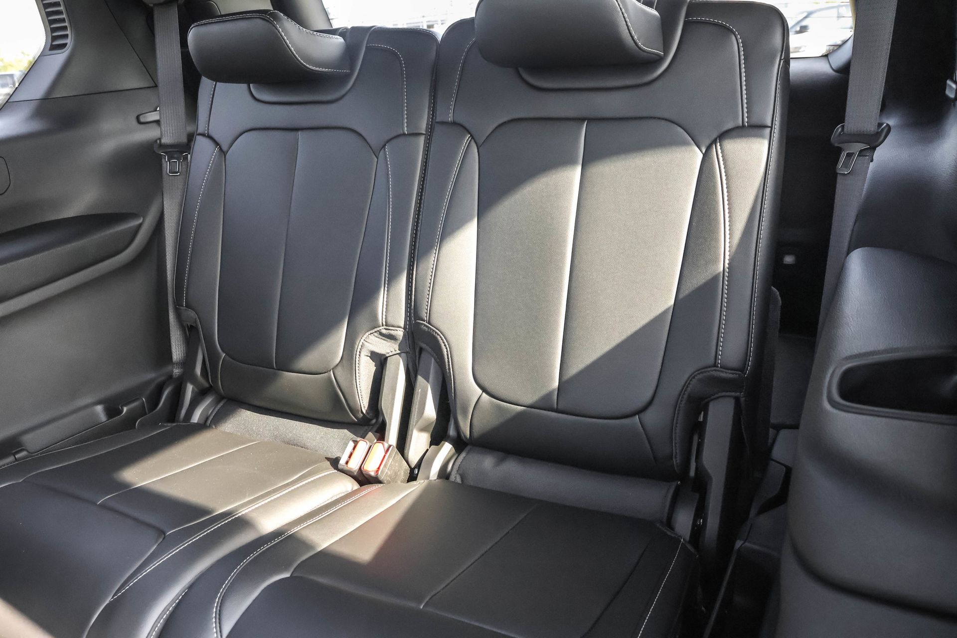 2025 JEEP GRAND CHEROKEE L - Image 12