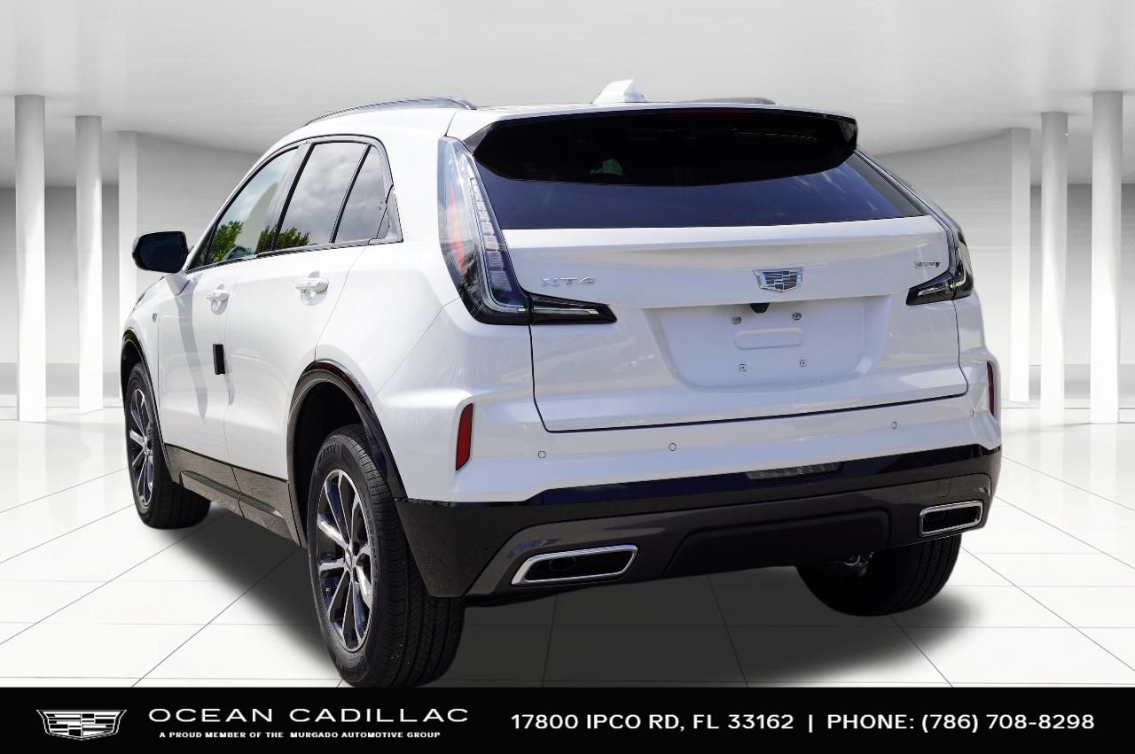 2024 Cadillac XT4 Sport 3