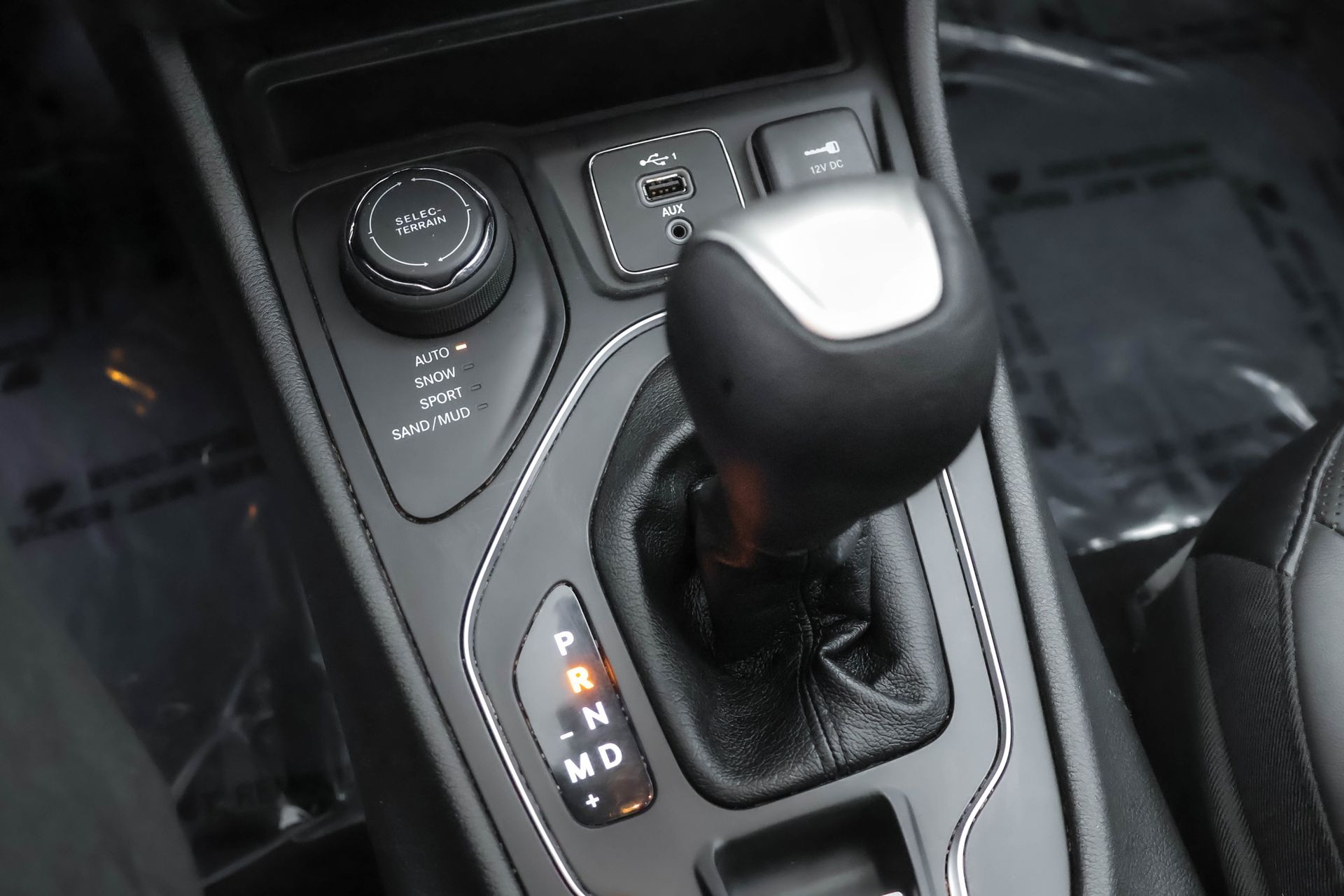 2021 JEEP CHEROKEE - Image 27