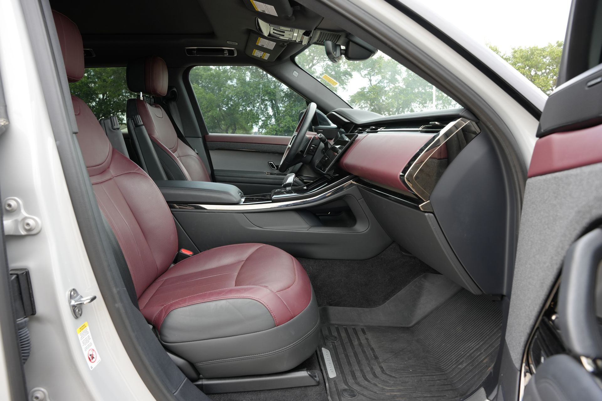 2024 Land Rover Range Rover Sport Dynamic SE  at Ultimate Motorsports