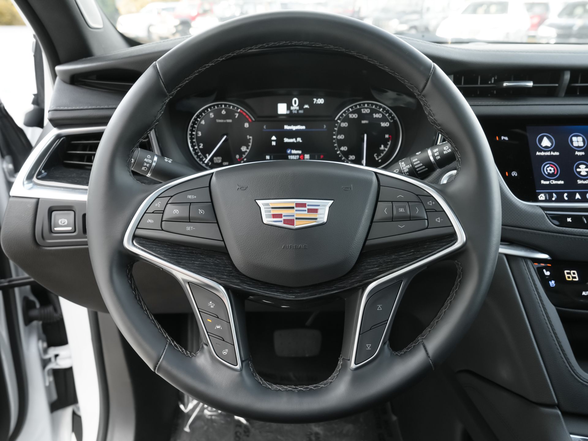 used 2025 Cadillac XT5 car, priced at $40,300