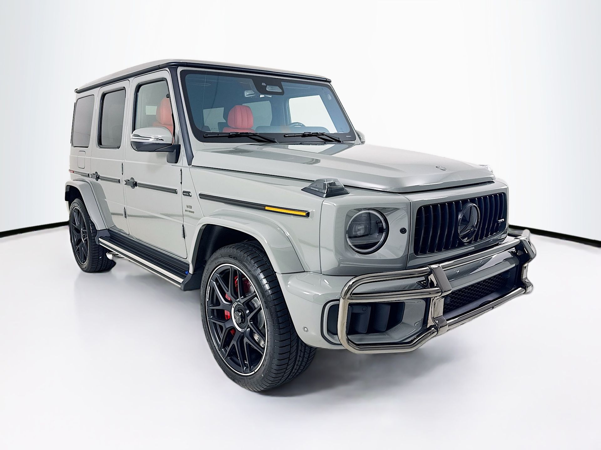 Gray (MANUFAKTUR Arabian Grey Non- Metallic) 2027 Mercedes-Benz G-Class SUV / Crossover 9-Speed Automatic