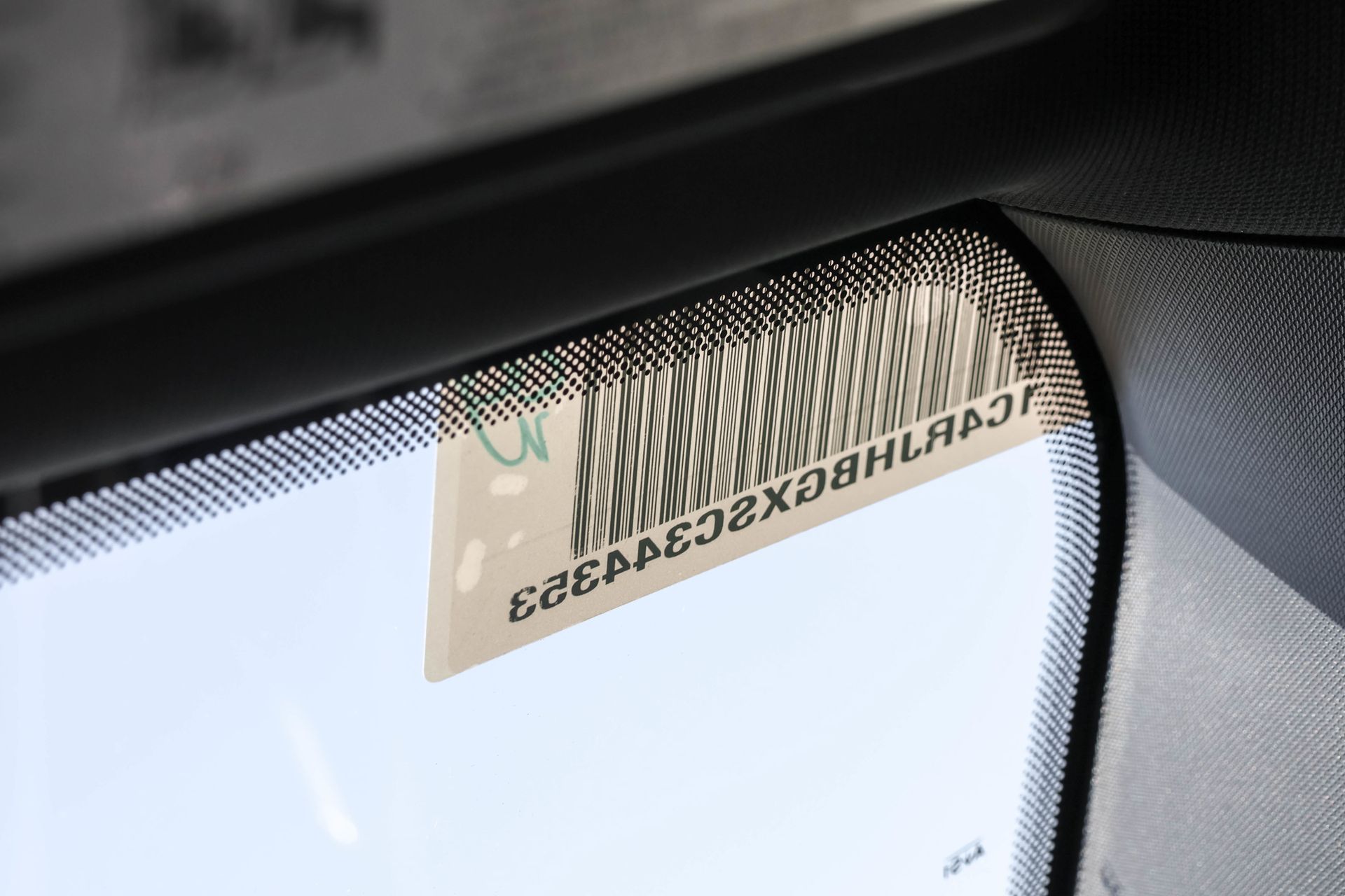 2025 JEEP GRAND CHEROKEE - Image 30