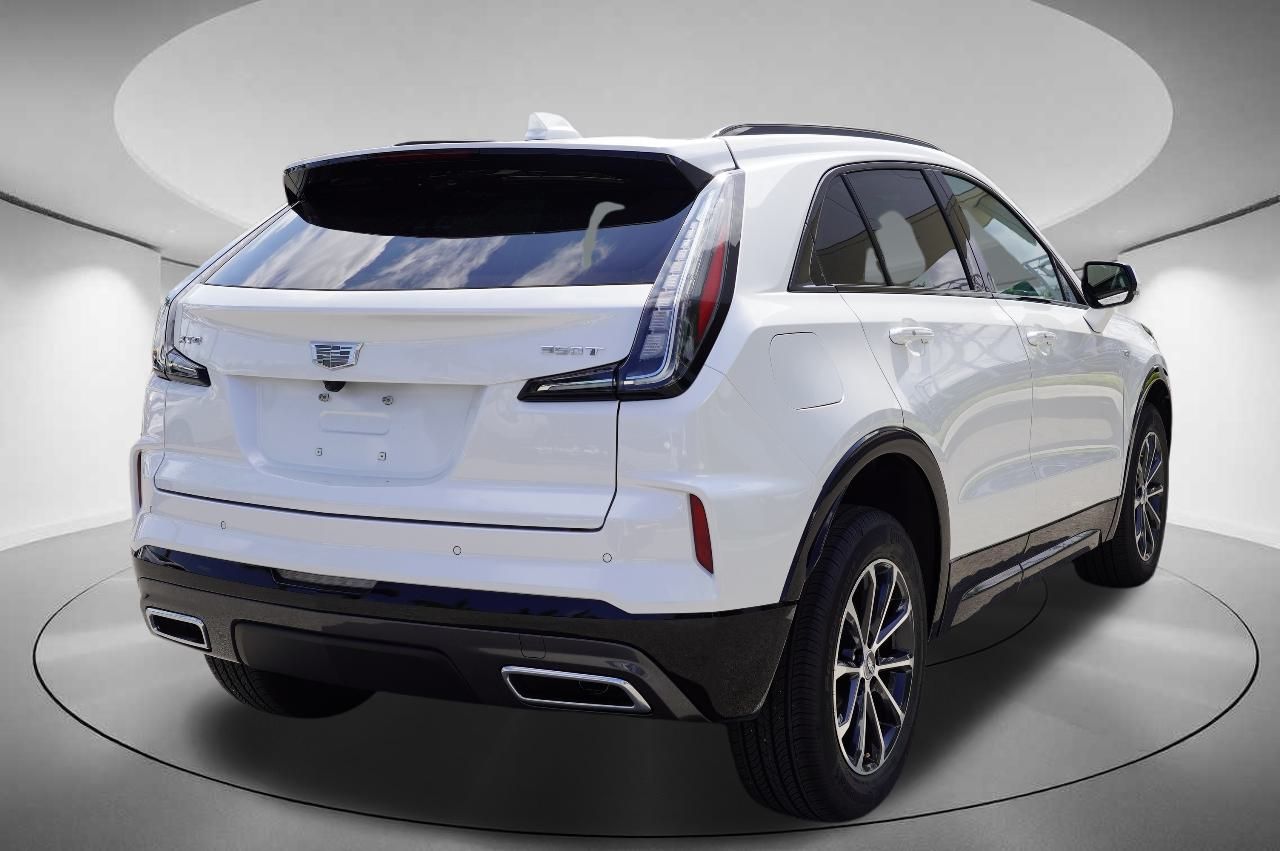 2024 Cadillac XT4 Sport 5