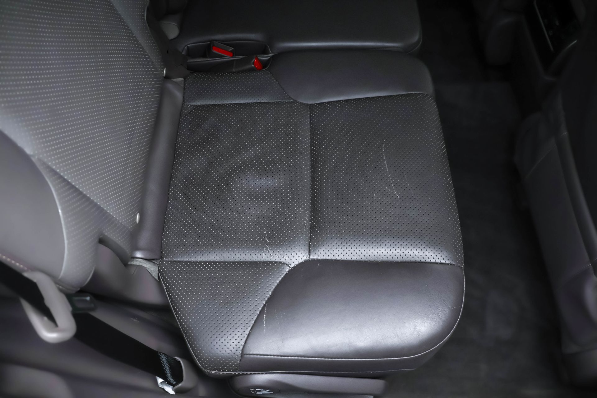 2018 LEXUS GX - Image 29