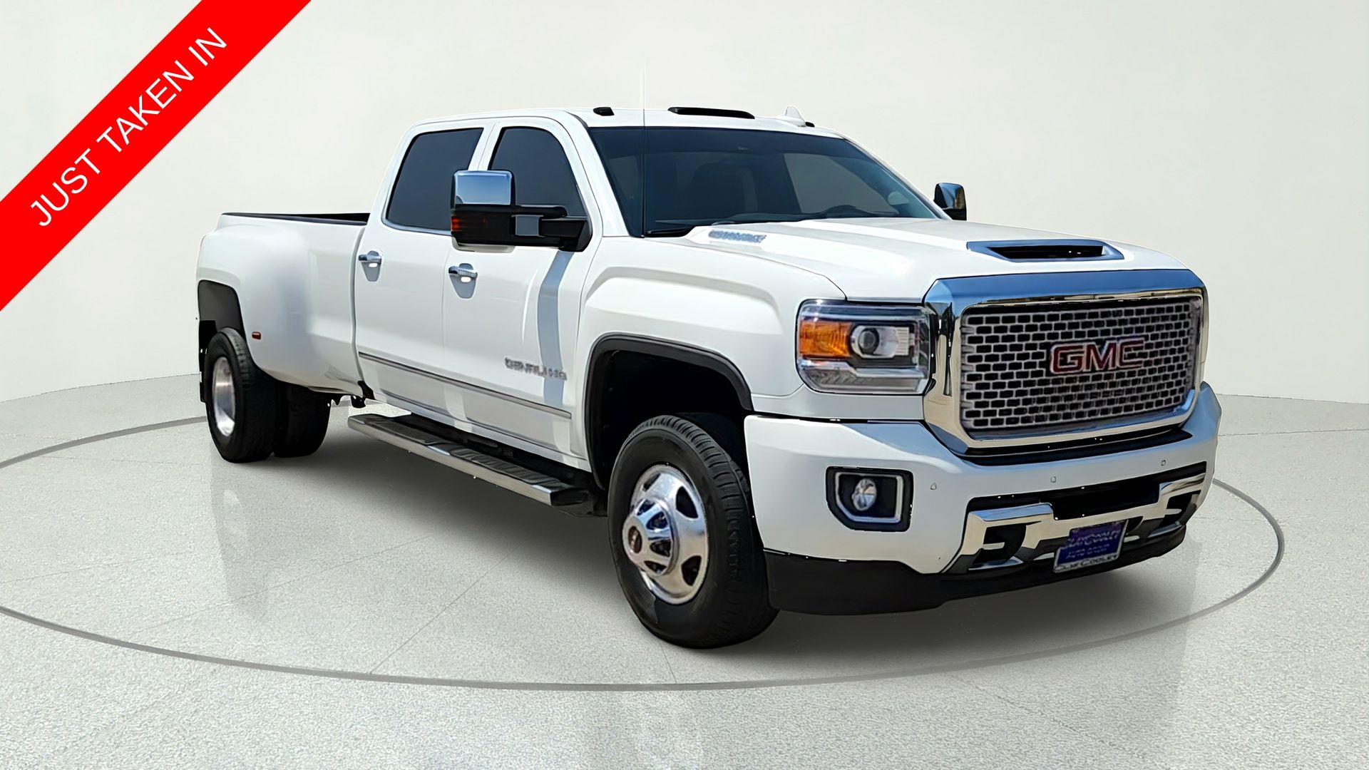 Summit White 2017 GMC Sierra 3500HD Pickup Truck Four-Wheel Drive 6-Speed Automatic