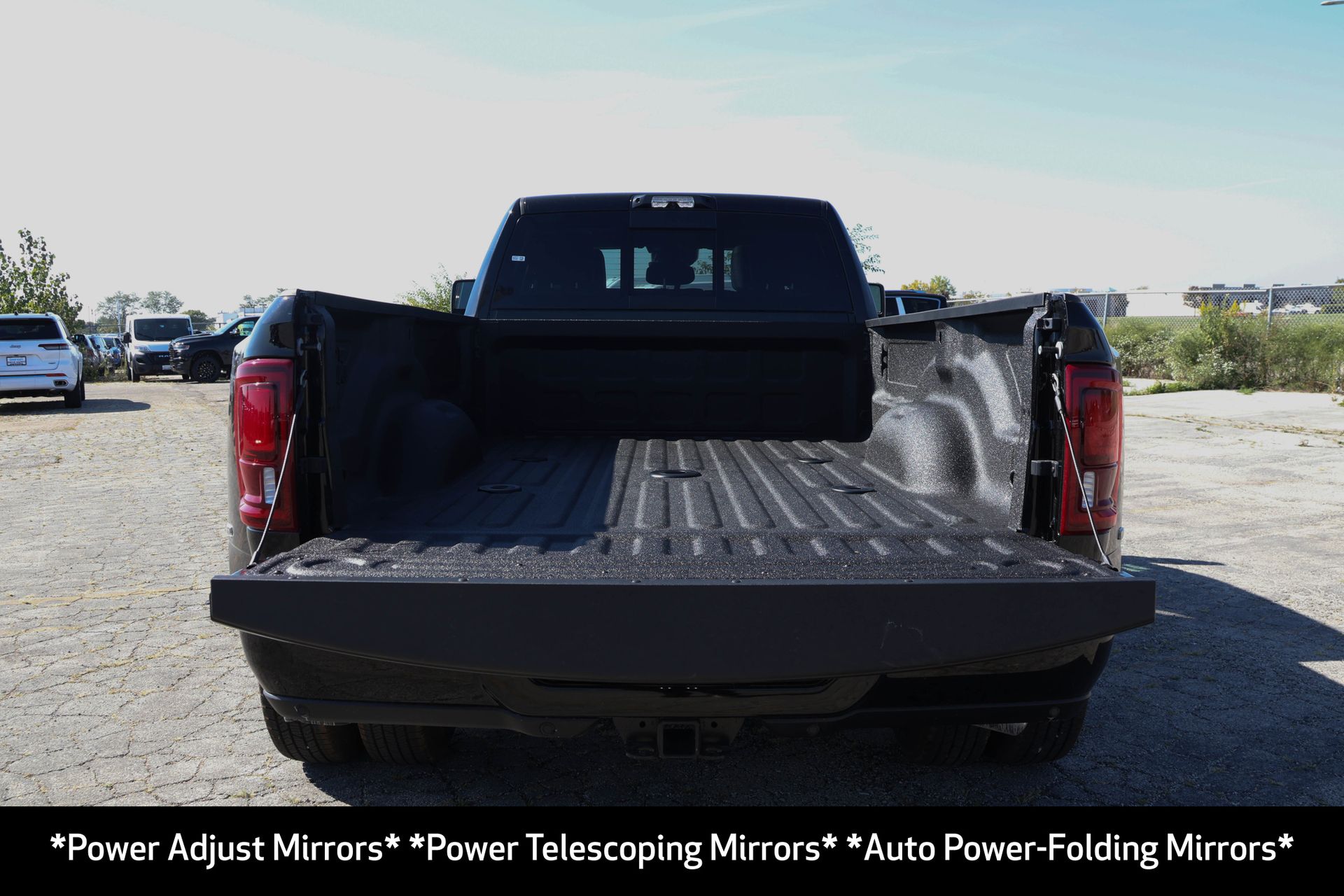 2026 RAM 3500 - Image 17