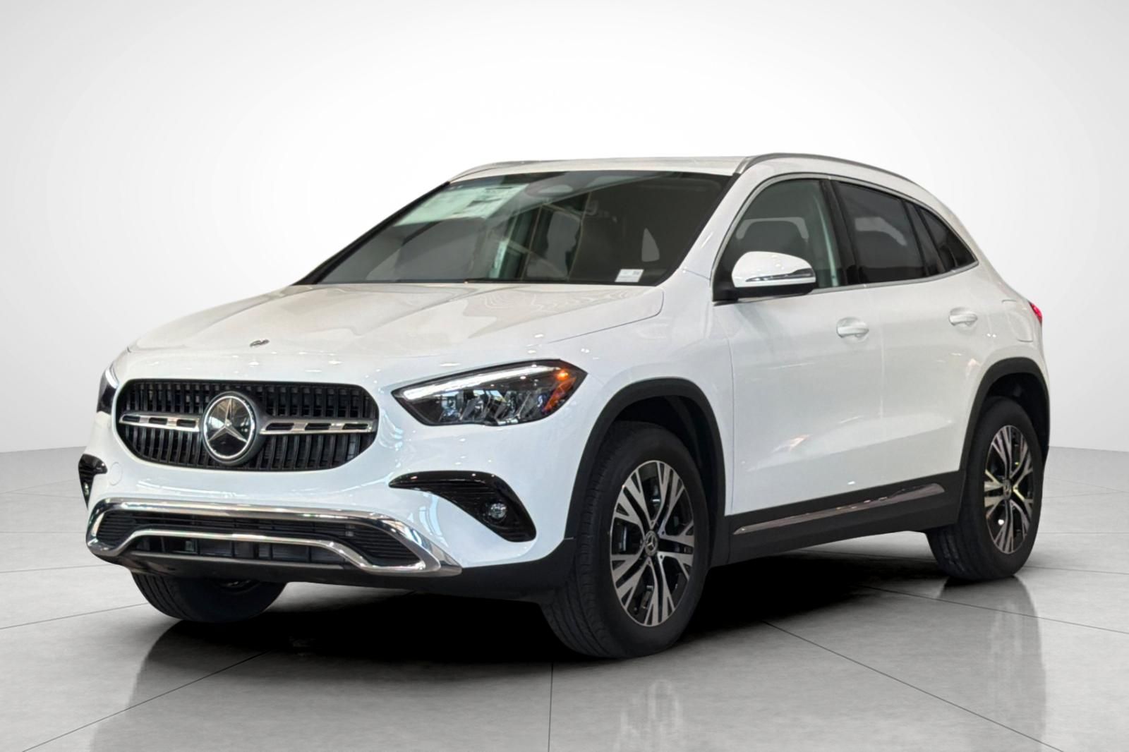 Polar White 2026 Mercedes-Benz GLA SUV / Crossover Front-Wheel Drive 8-Speed Dual Clutch