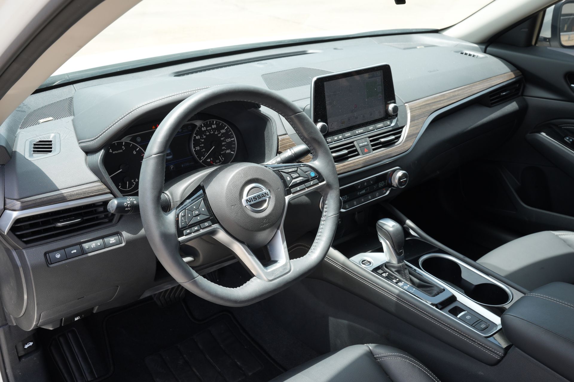 2022 Nissan Altima 2.5 SL White at DeMontrond Gulf Freeway