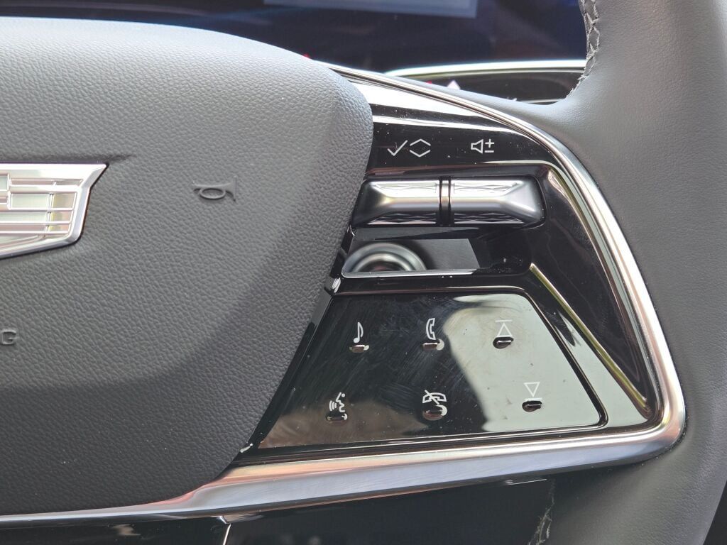 2025 Cadillac Lyriq Sport photo 36