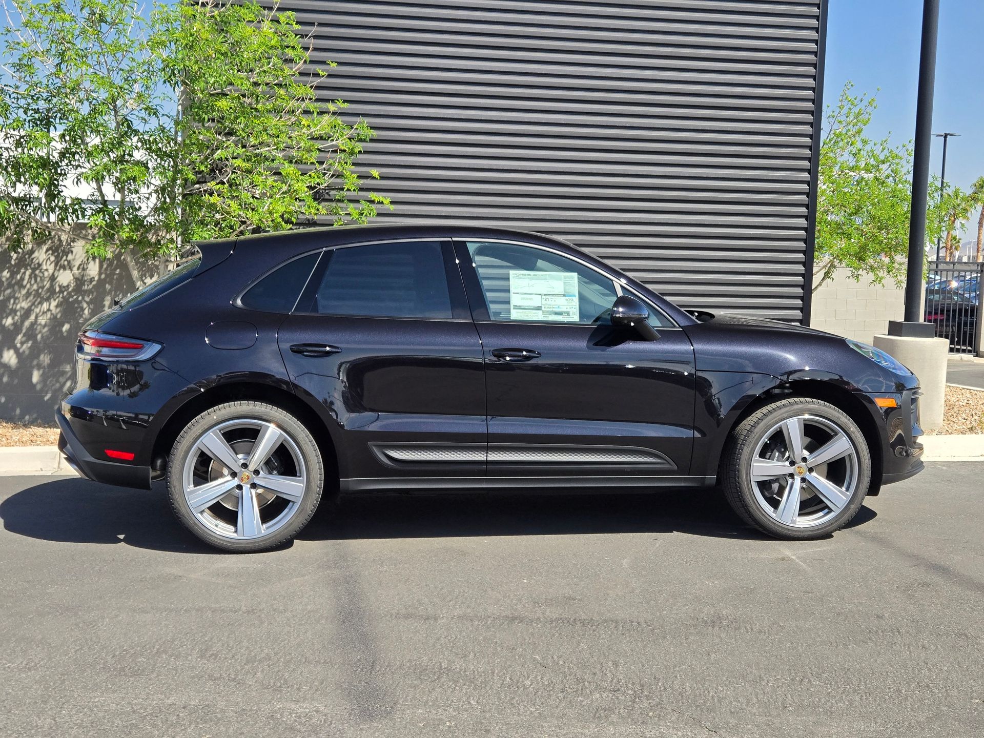 2025 Macan picture #14