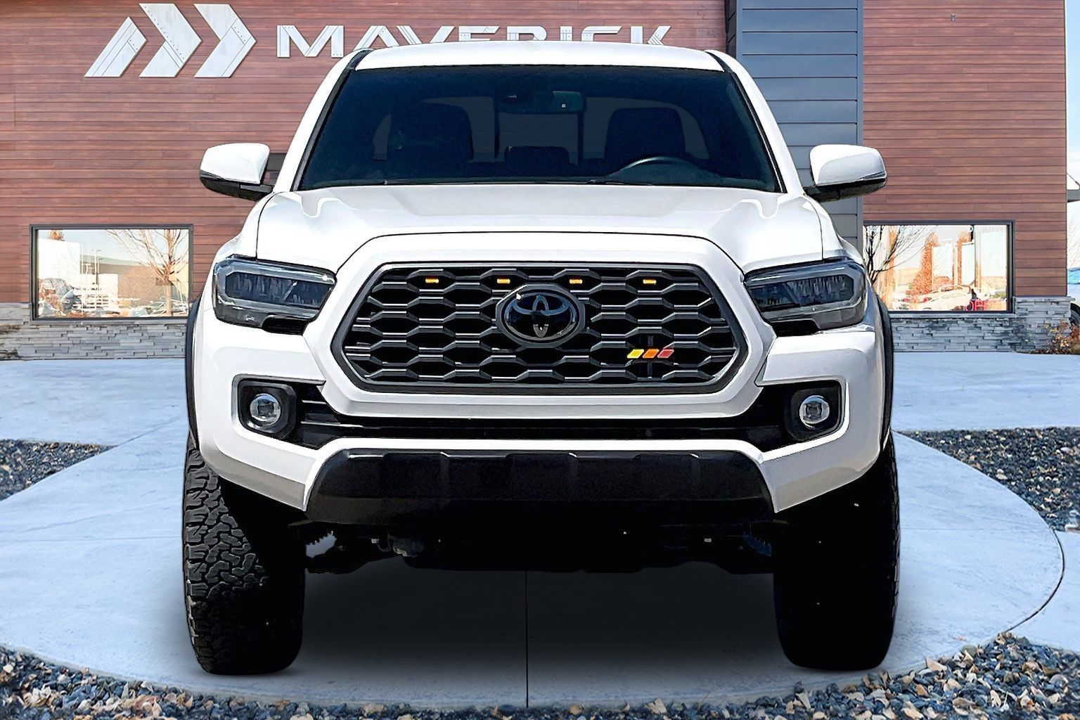 View vehicle photo 2