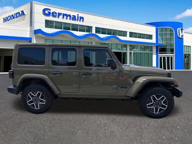 Used 2026 41 Jeep Sahara image 4