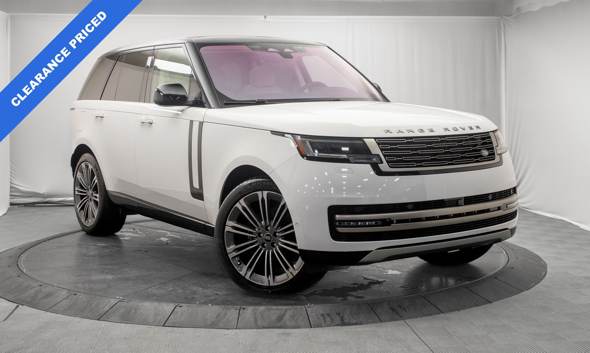 2023 Land Rover Range Rover SE