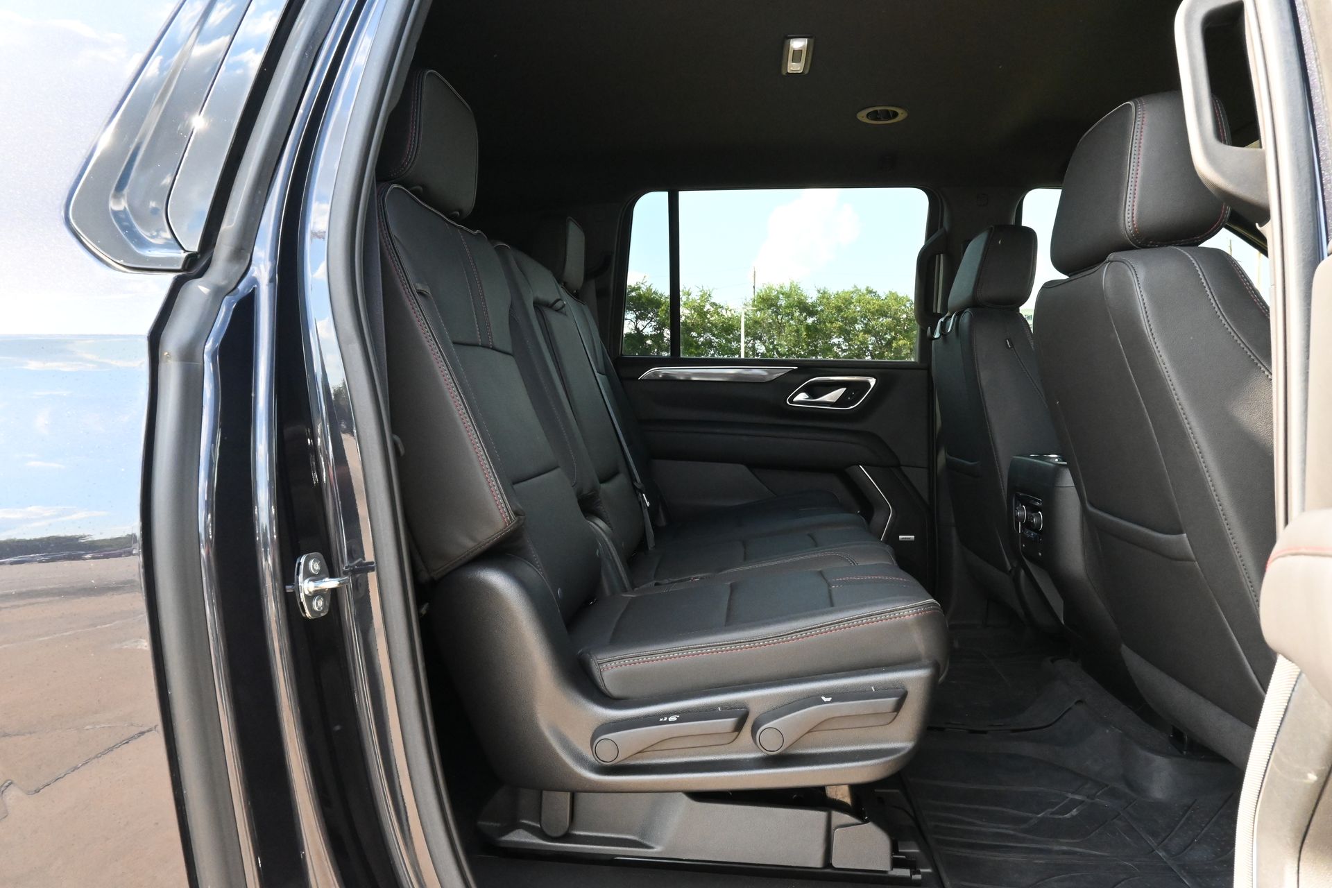 2022 Chevrolet Suburban RST Gray at Classic Elite Chevrolet Hwy 6