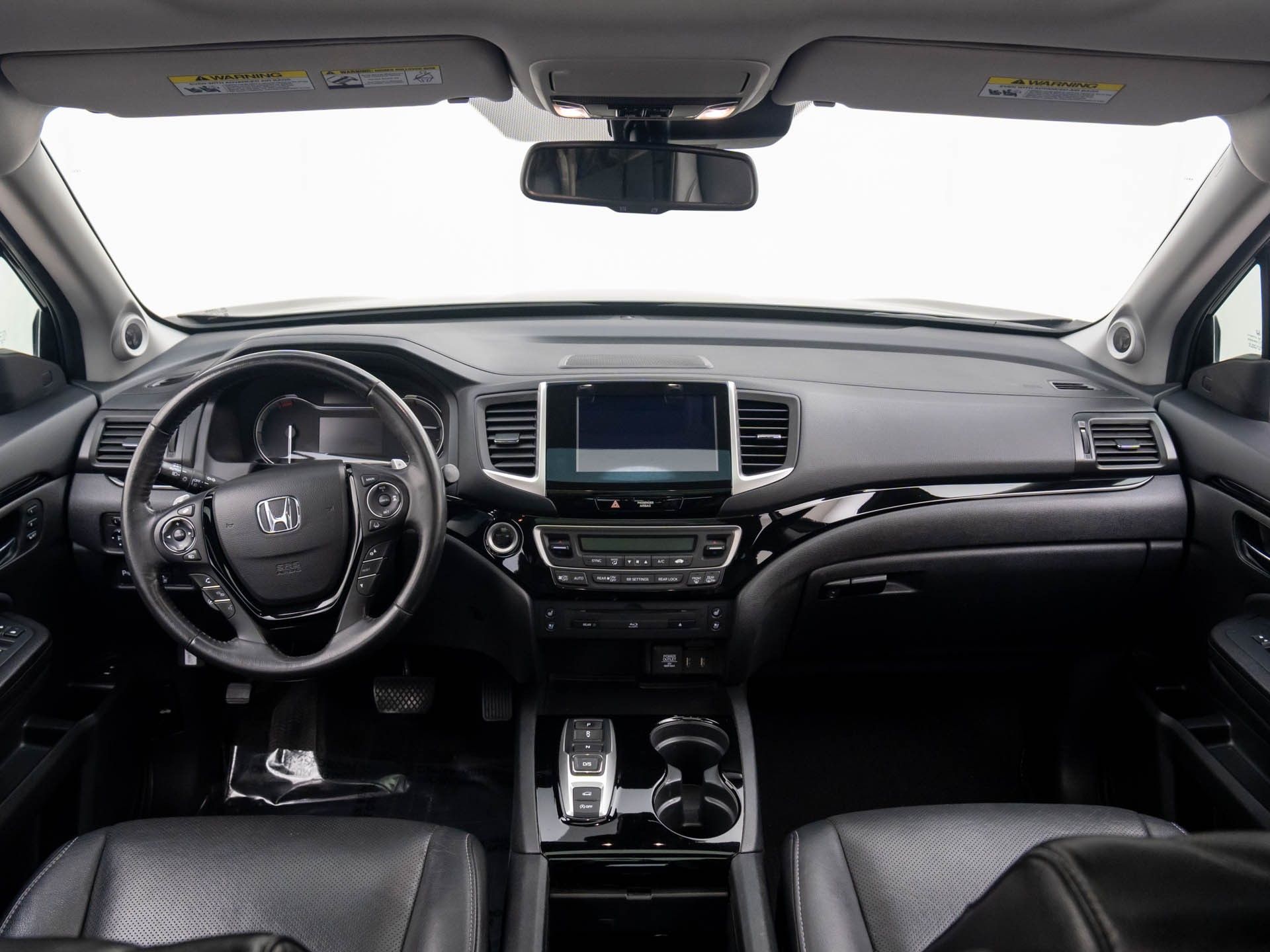 2016 Honda Pilot Elite photo