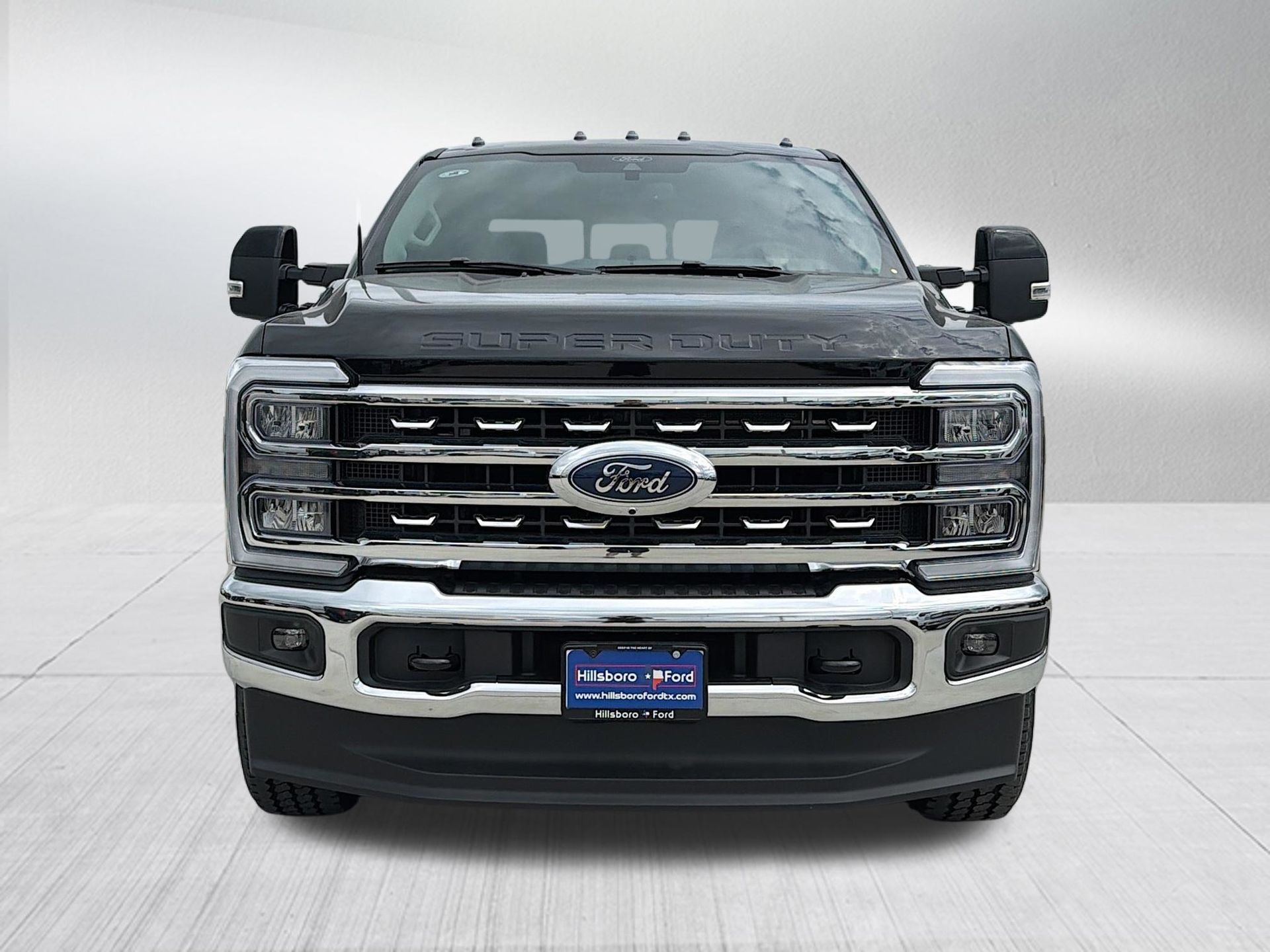 Agate Black Metallic 2026 Ford F-250 Super Duty Pickup Truck Four-Wheel Drive Automatic