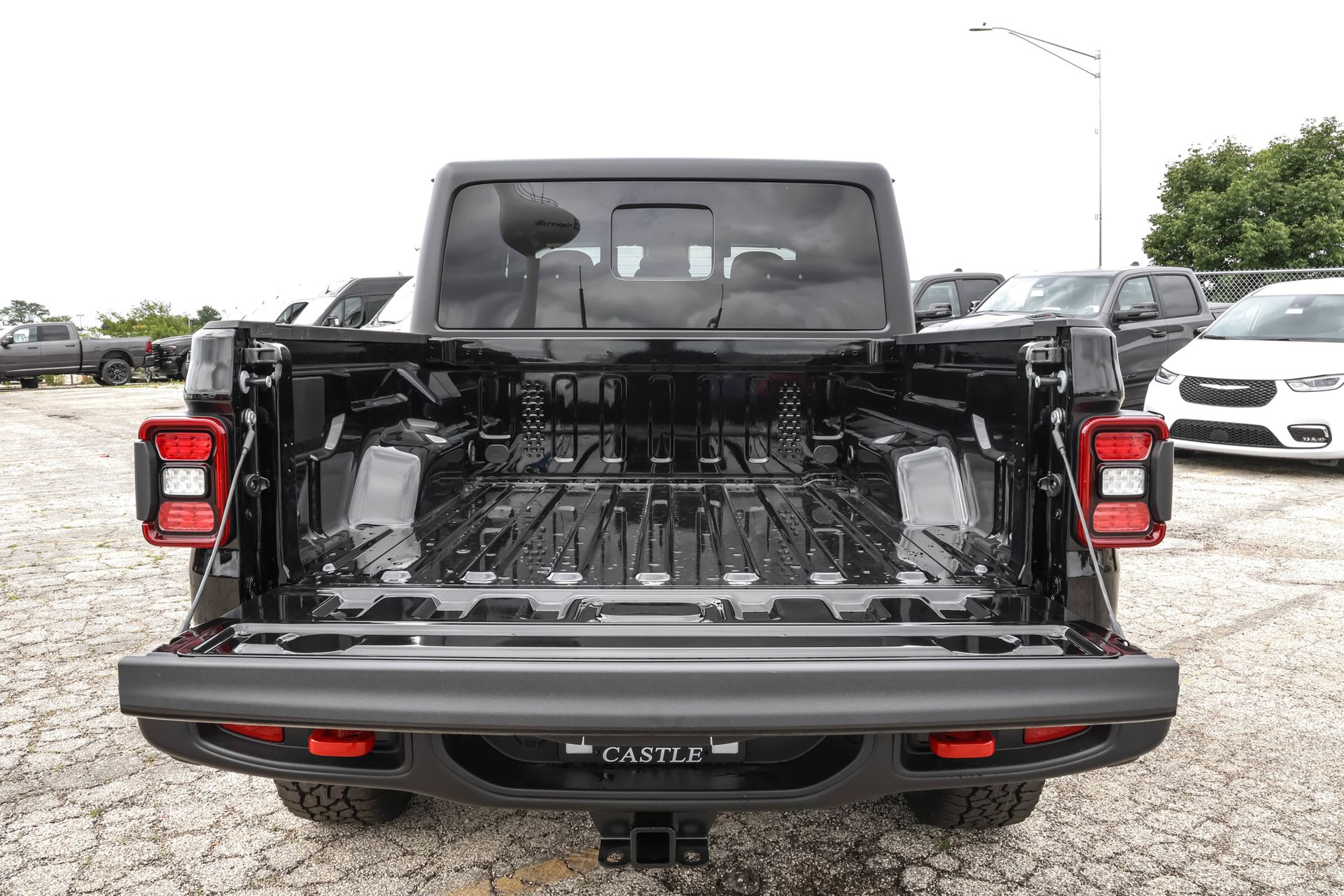 2025 JEEP GLADIATOR - Image 12