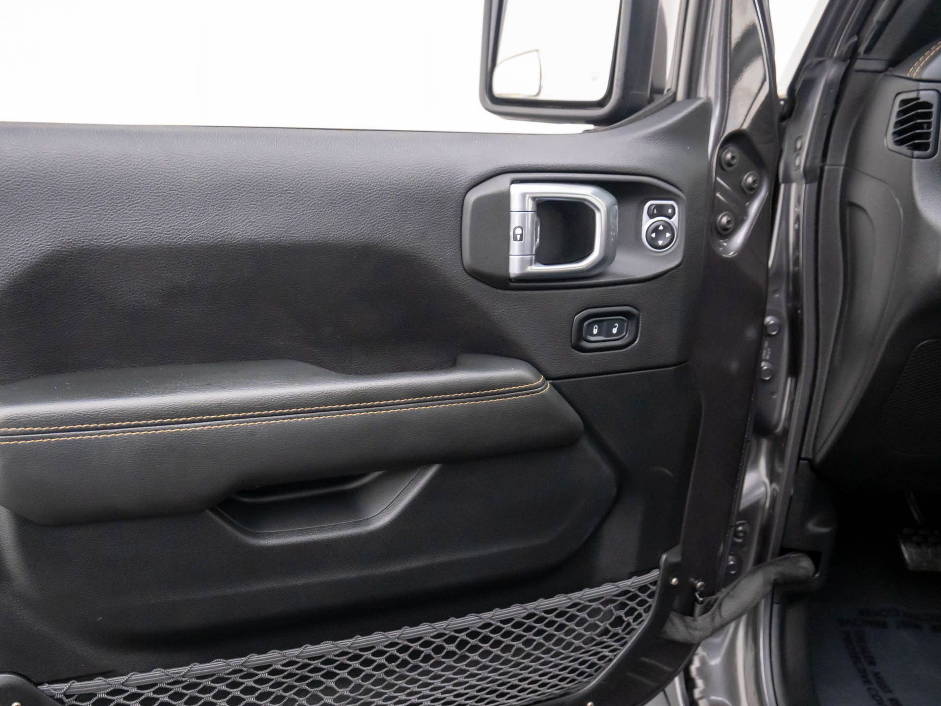 2021 Jeep Wrangler Unlimited Sahara High Altitude photo