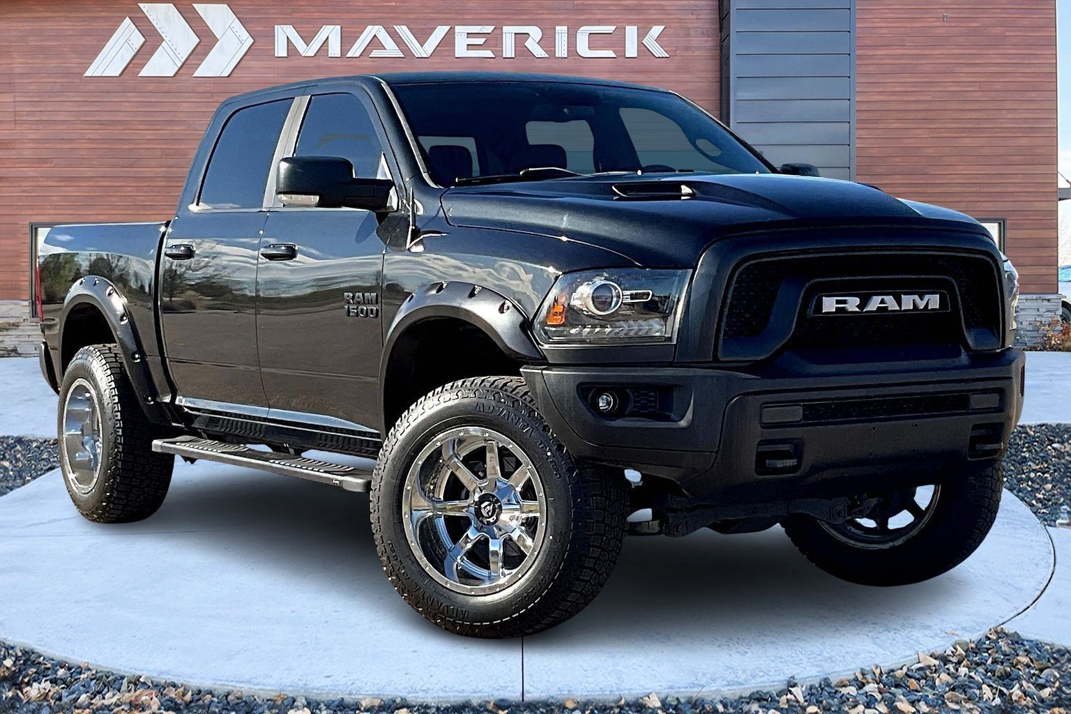 Brilliant Black Crystal Pearlcoat 2016 RAM 1500 Rebel Crew Cab 4WD Pickup Truck Four-Wheel Drive Automatic