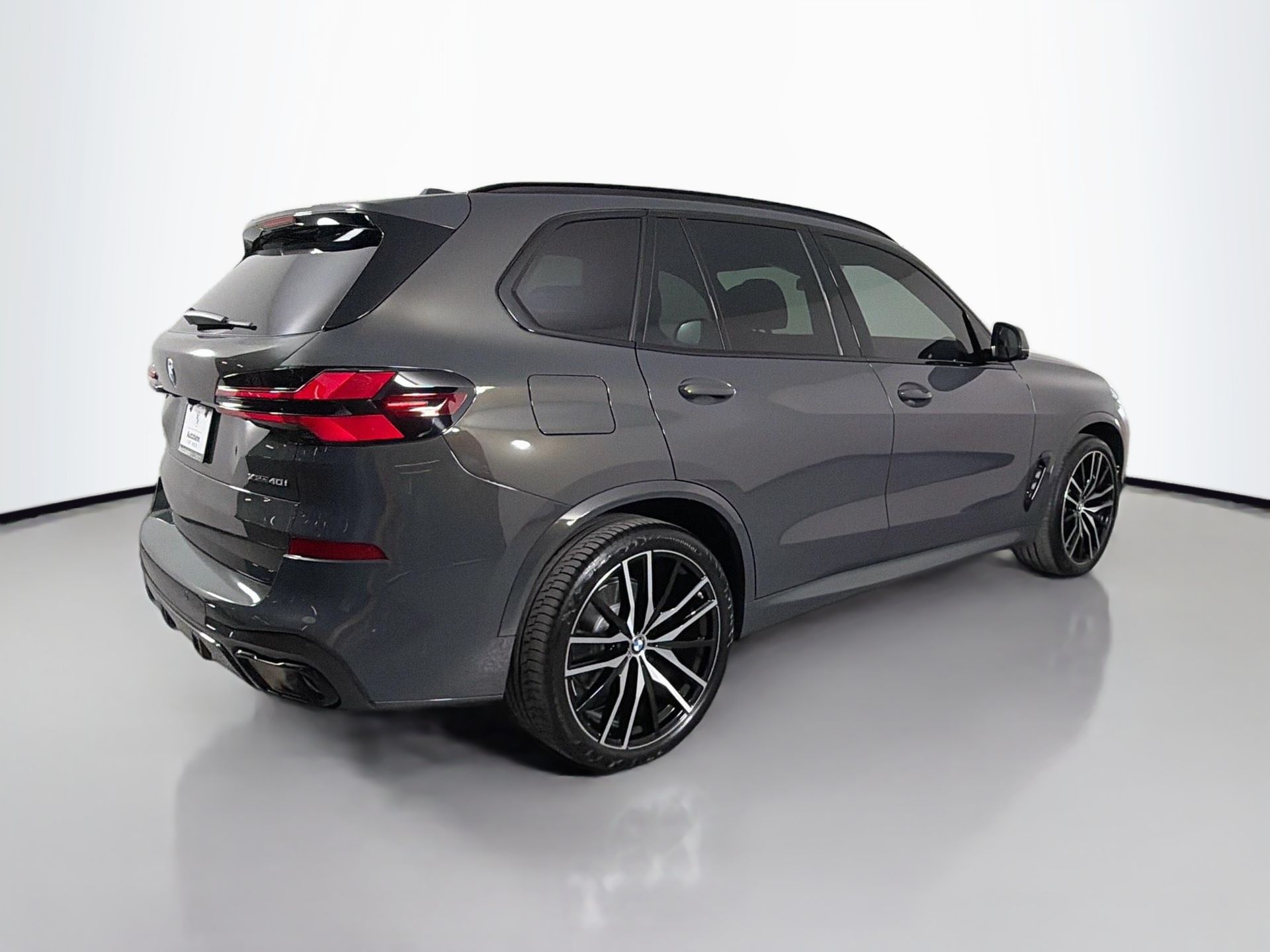 View vehicle photo 5