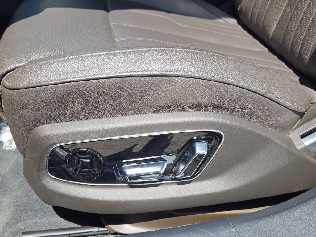 2022 Audi A8 L 55 Quattro photo 21
