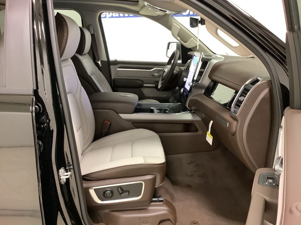 2025 RAM 1500 Laramie - Photo 21
