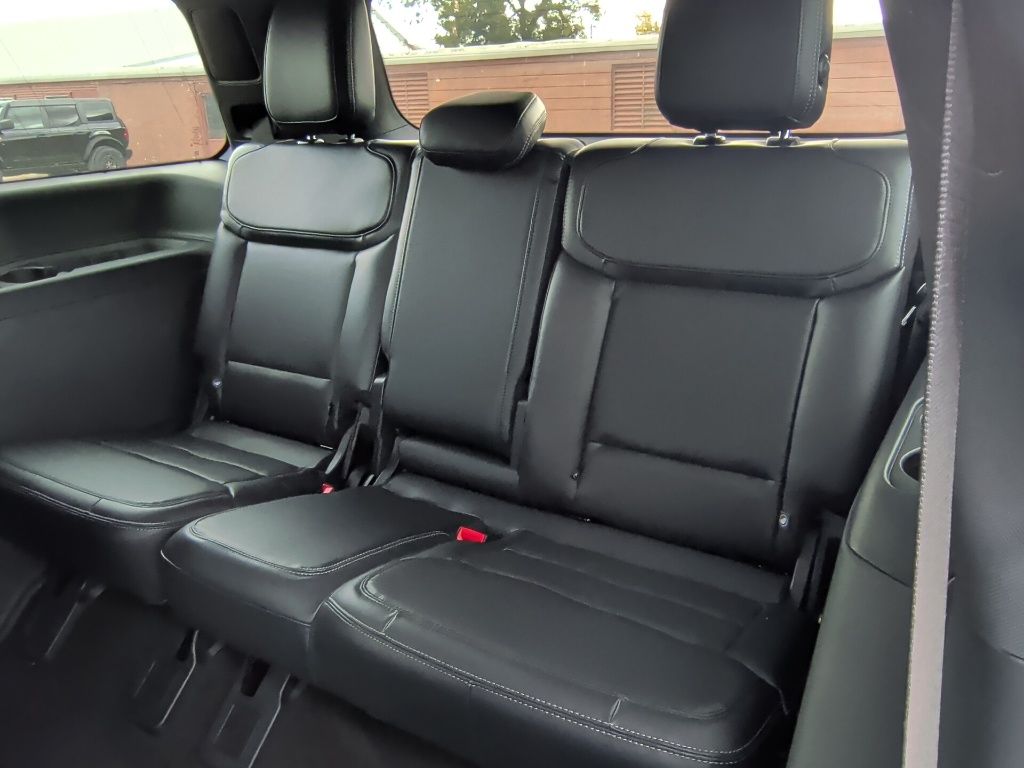 2025 Ford Expedition Platinum - 11