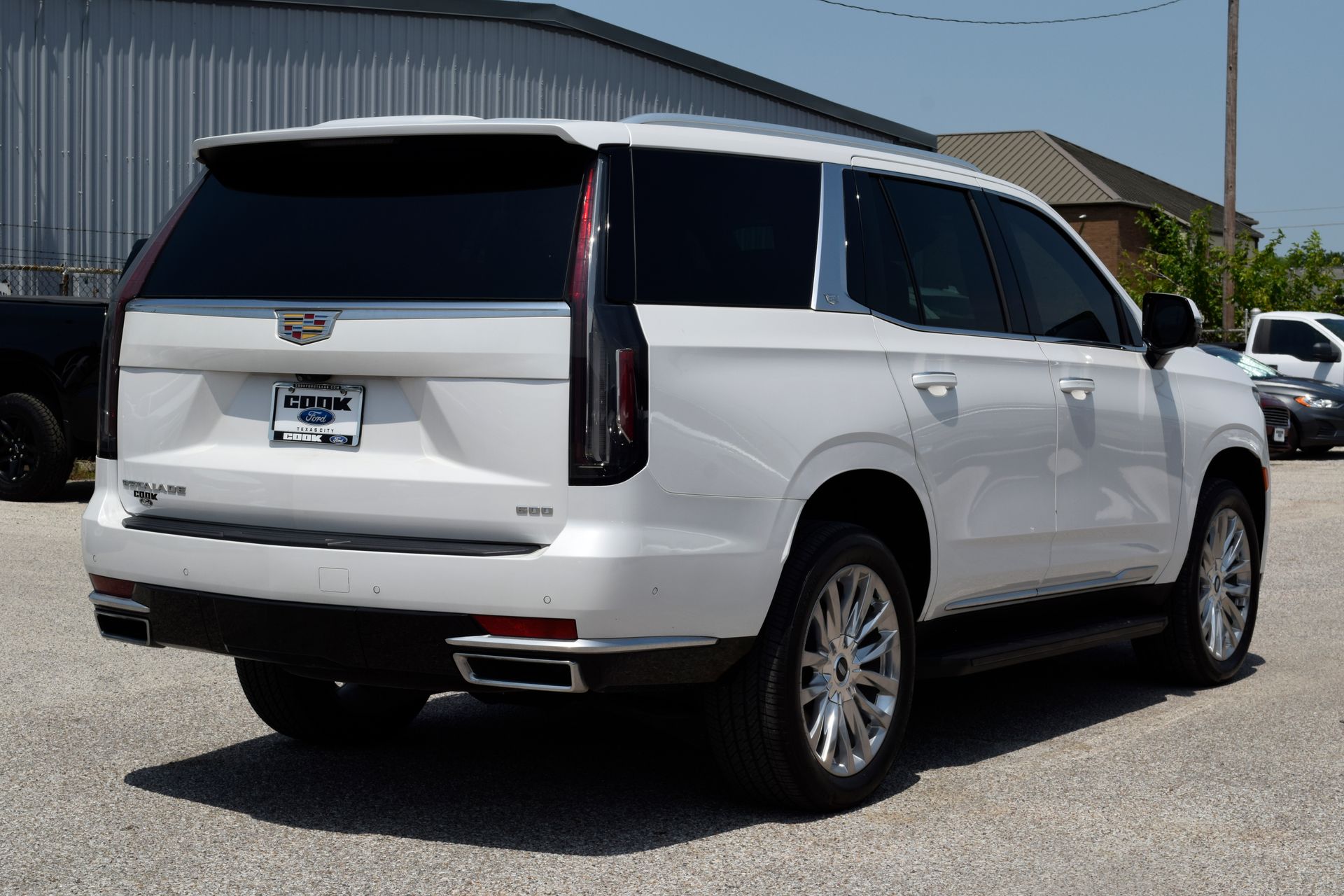 2023 Cadillac Escalade Premium Luxury - 2