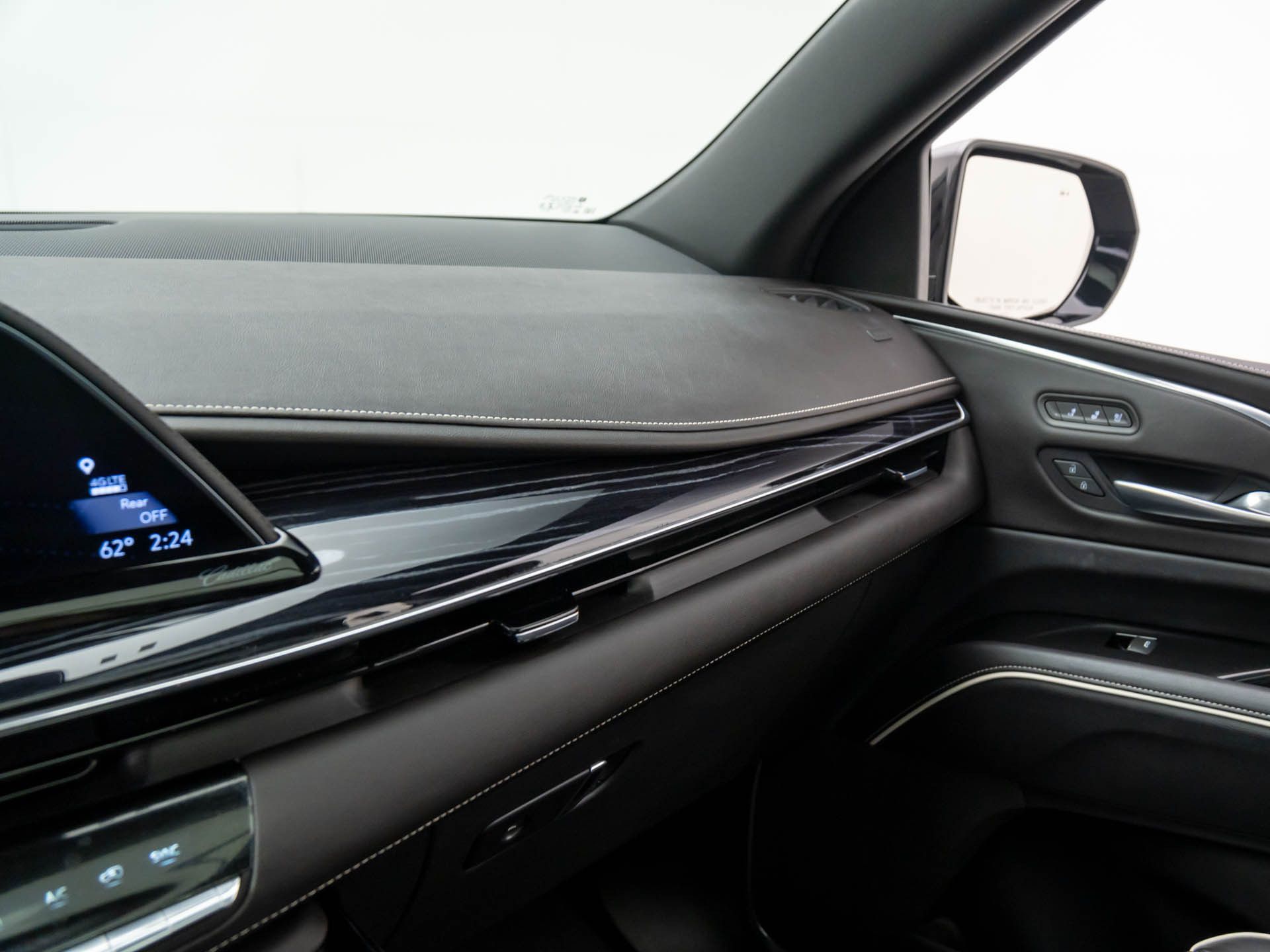 2023 Cadillac Escalade Sport photo