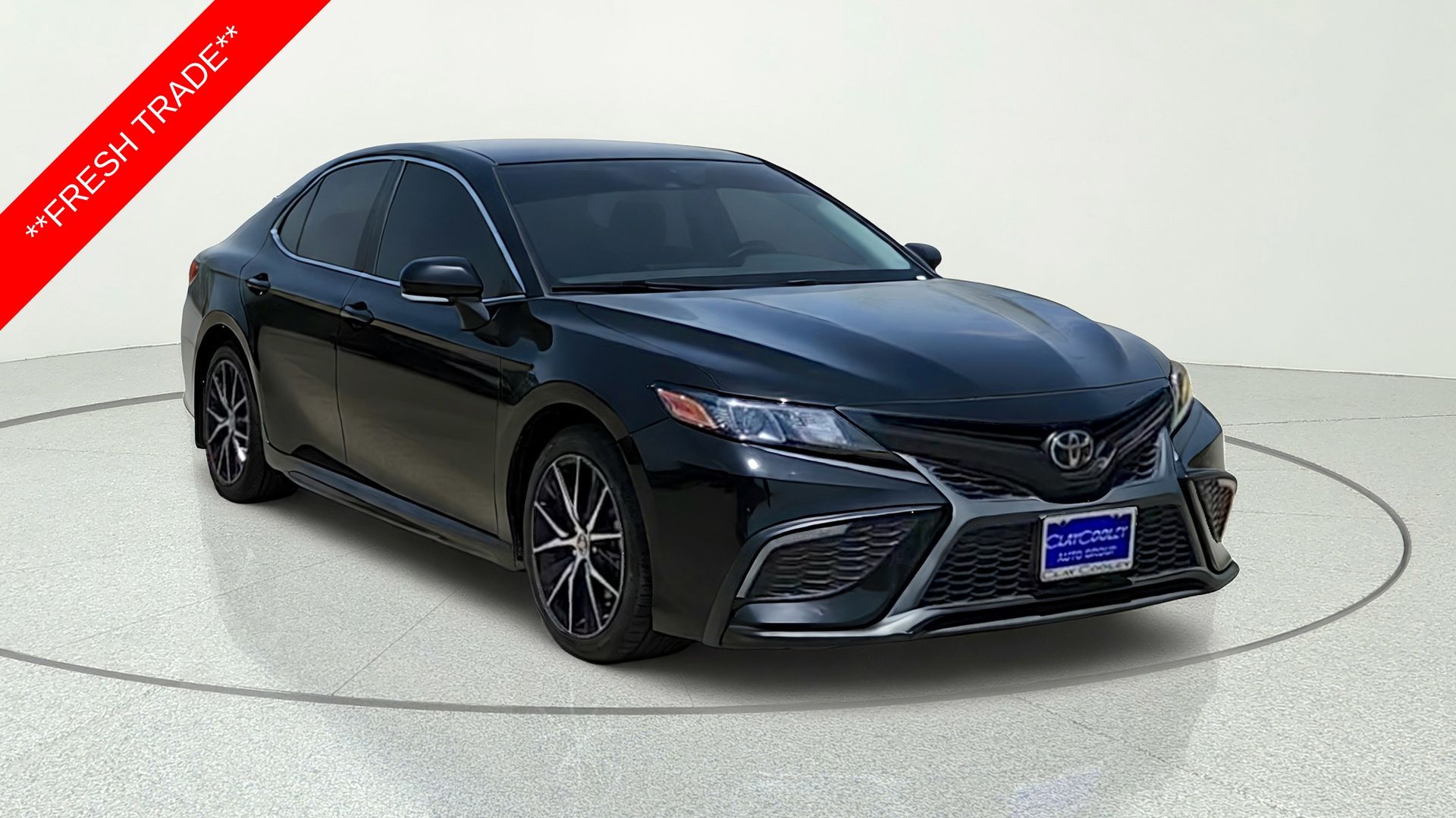 Midnight Black Metallic 2022 Toyota Camry Sedan Front-Wheel Drive 8-Speed Automatic