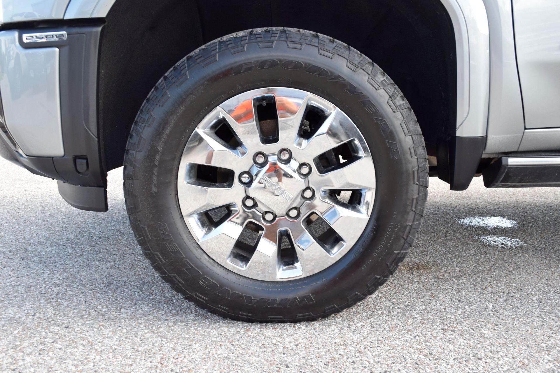 2024 GMC Sierra 2500HD Denali Ultimate Silver at EAG Ford Navasota