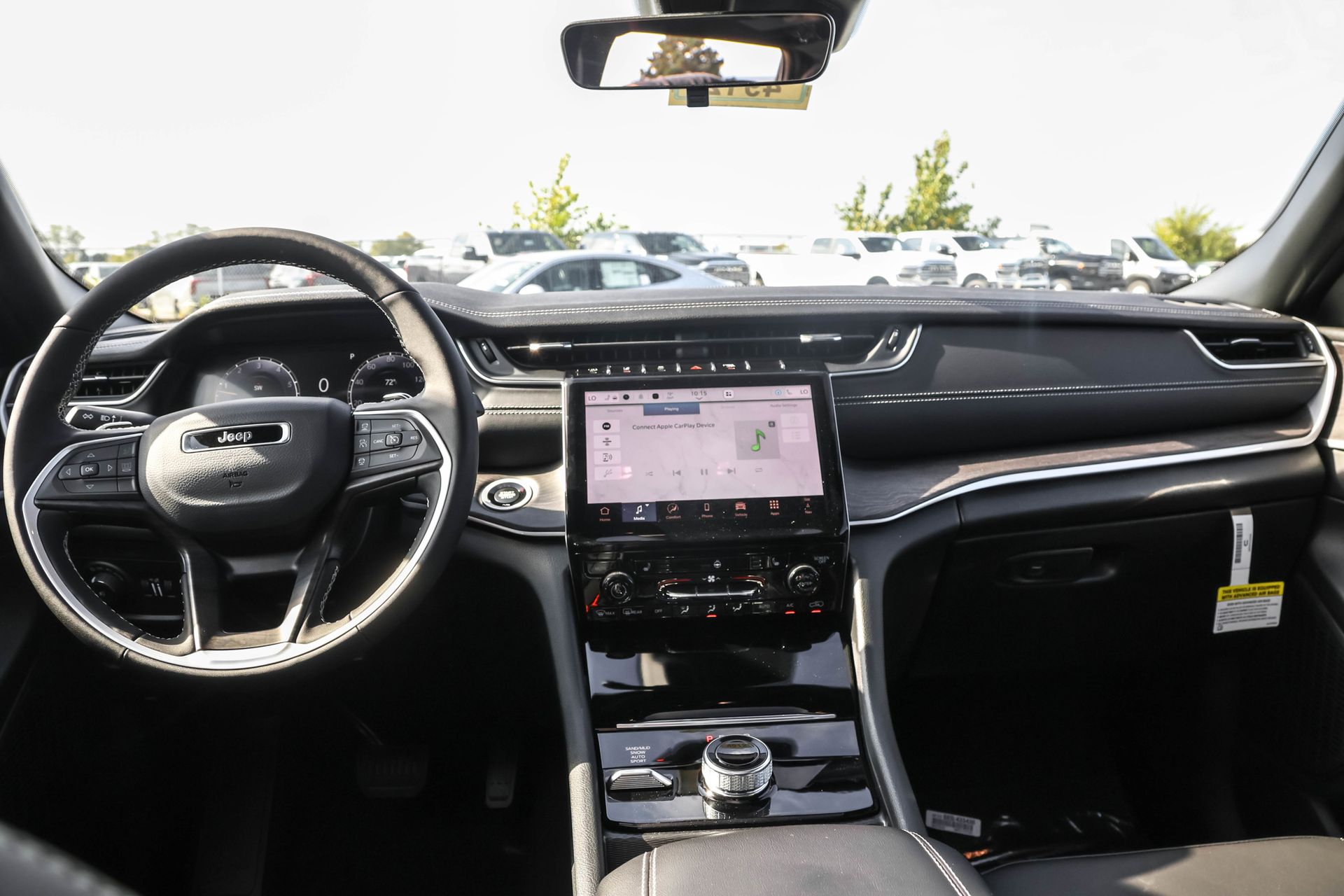 2025 JEEP GRAND CHEROKEE L - Image 10