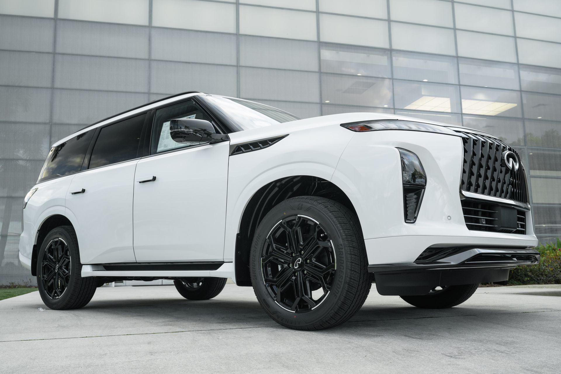 2026 INFINITI QX80 SPORT