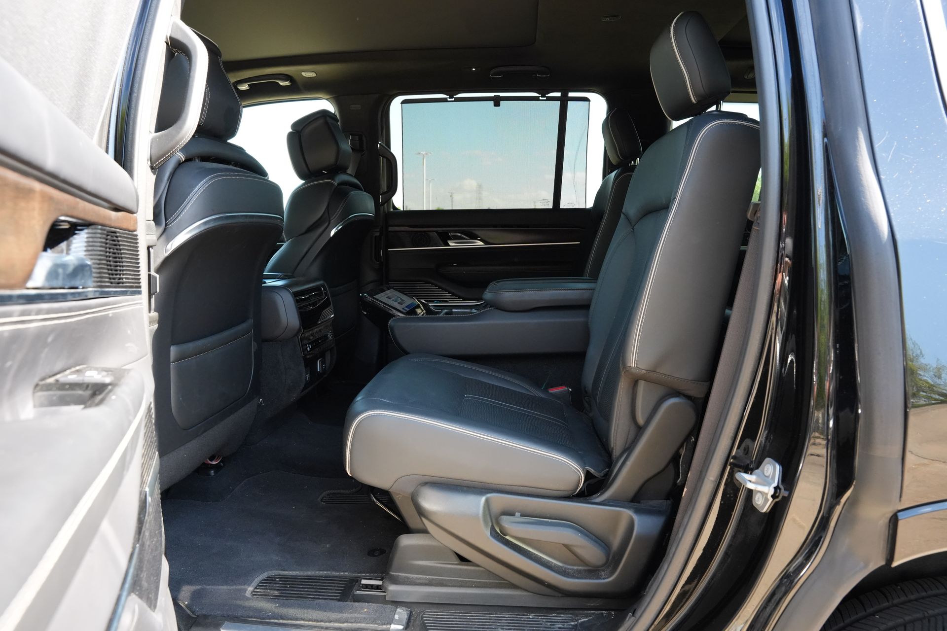 2022 Jeep Grand Wagoneer Series II Black at River Oaks CDJR