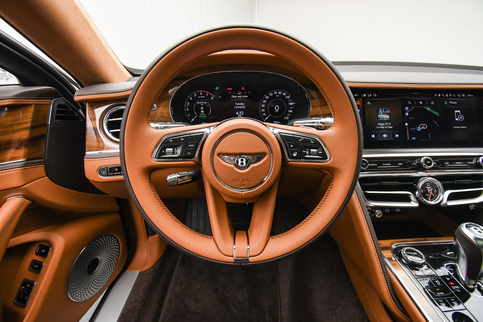 2026 Bentley Flying Spur - Photo 15