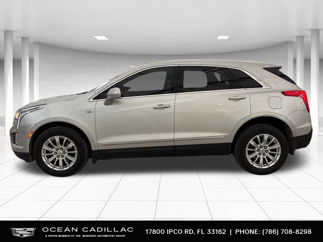 2018 Cadillac XT5 Base 2